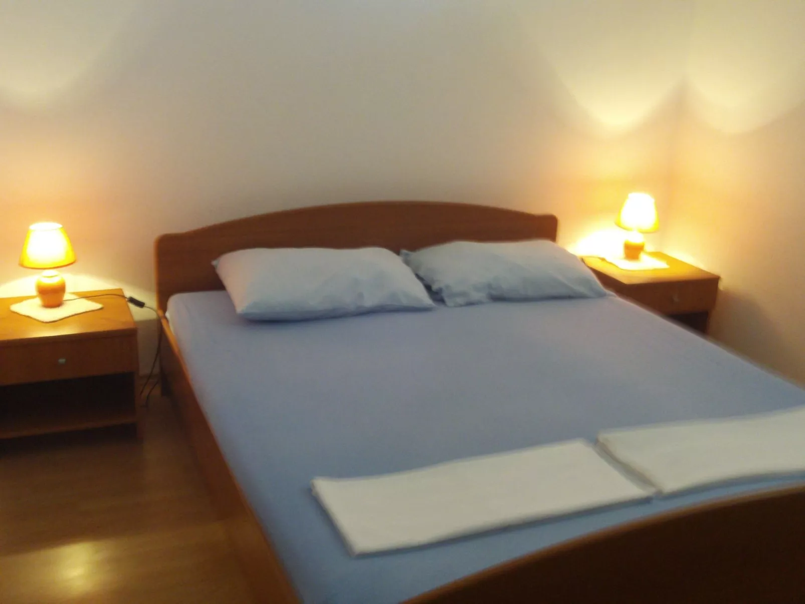 Appartement mit Blick auf das Wasser-Dedans