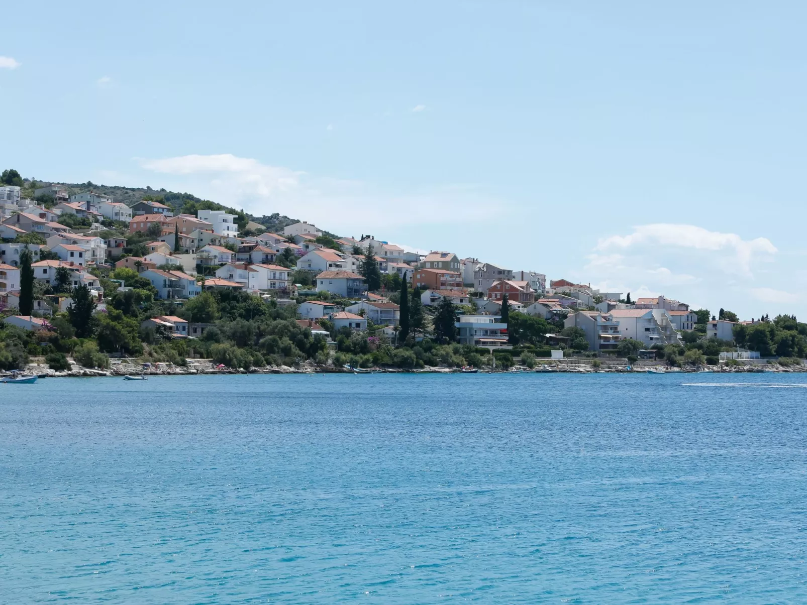 Für 5 Personen ca. 65 m&sup2; in Okrug Gornji, Adriaküste Kroatien (Kroatische-Dehors