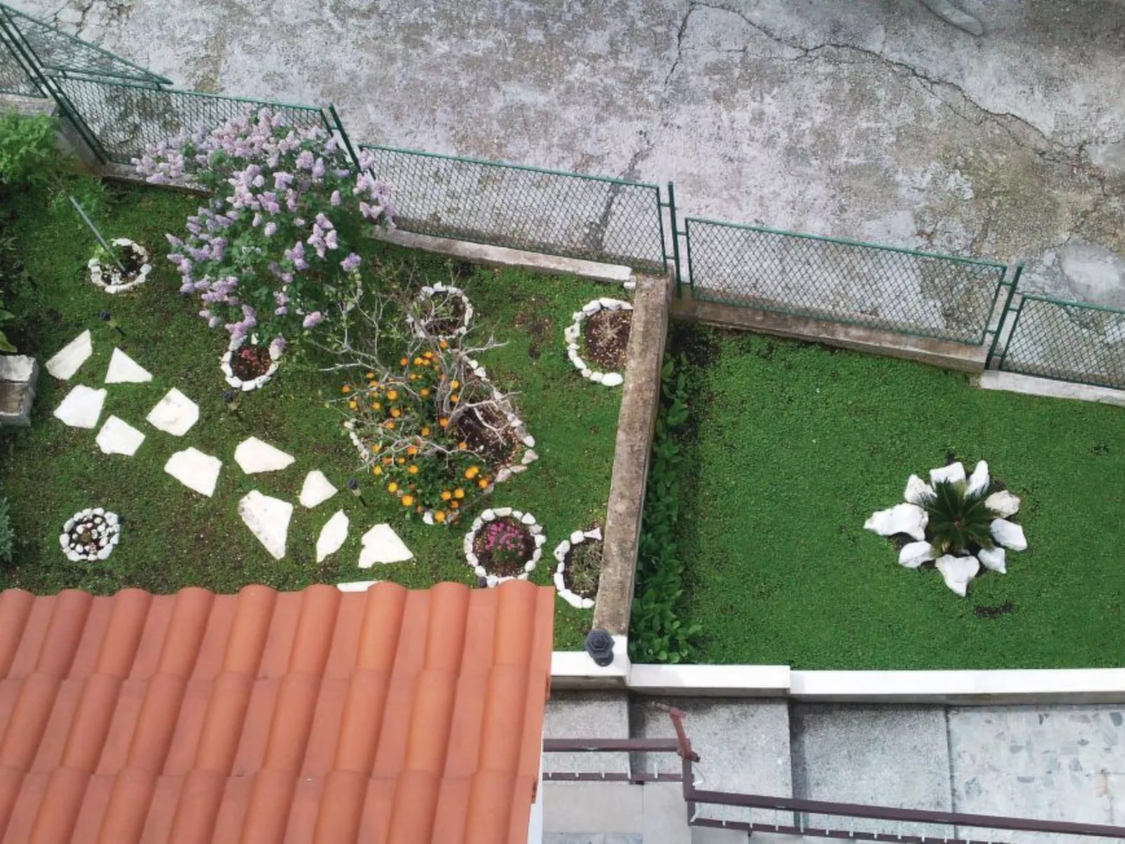 "MaLea" mit Blick auf das Wasser-Outside