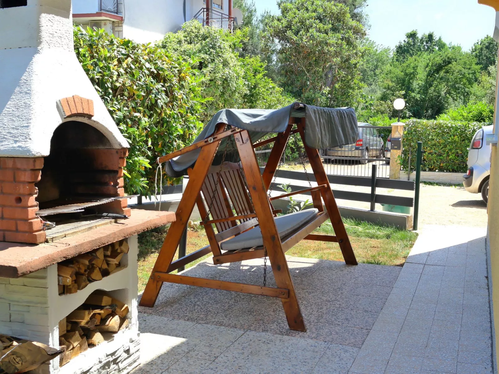 In Šilo mit Privatem Pool-Dehors