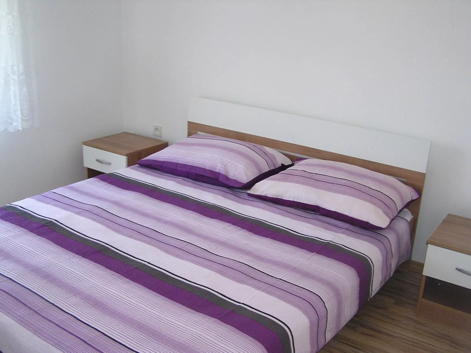 Zwei-Zimmer-Wohnung Radosav-Drinnen