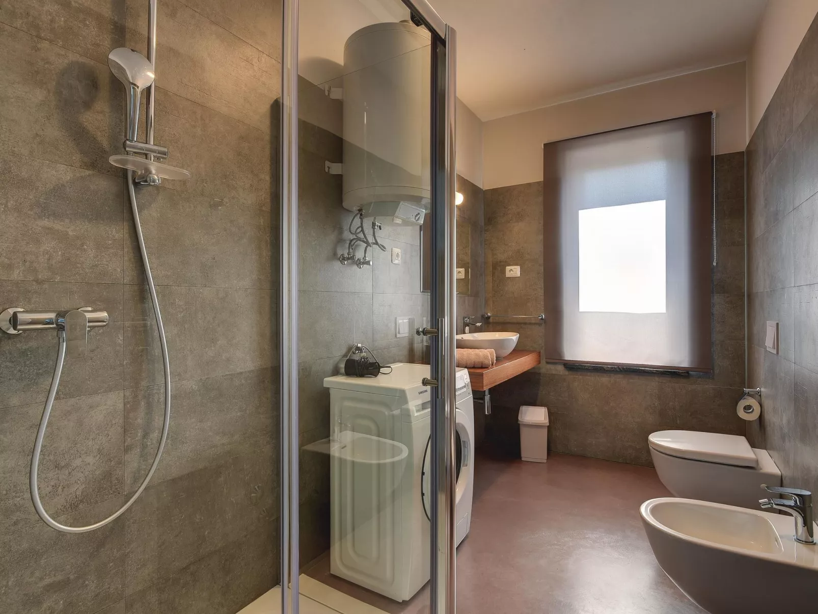 Luxusvilla Sunrise Premantur mit Pool-Drinnen