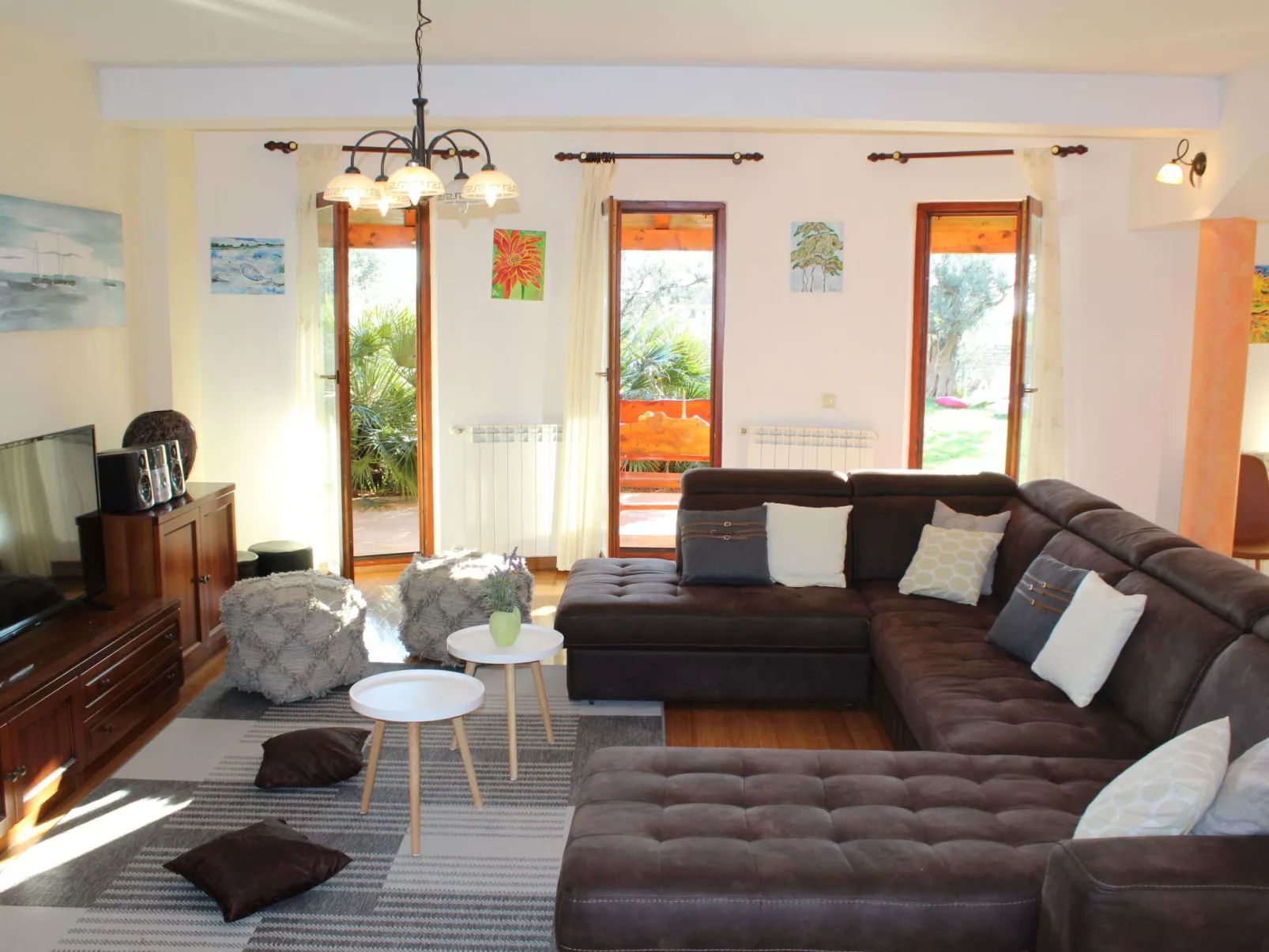 Gemütliches Ferienhaus mit Terrasse und Meerblick-Dedans