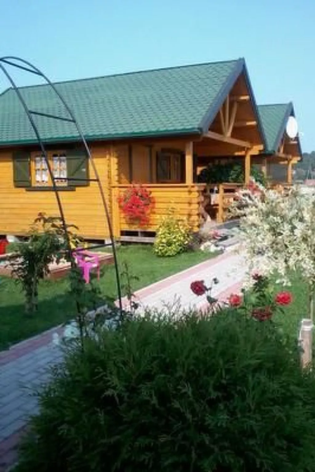 Haus in Gmina Postomino mit Garten und Terrasse-Outside