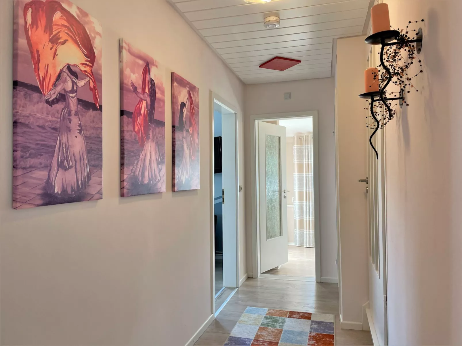 Modernes, gemütliches Ferienhaus mit Terrasse und Garten - Inside