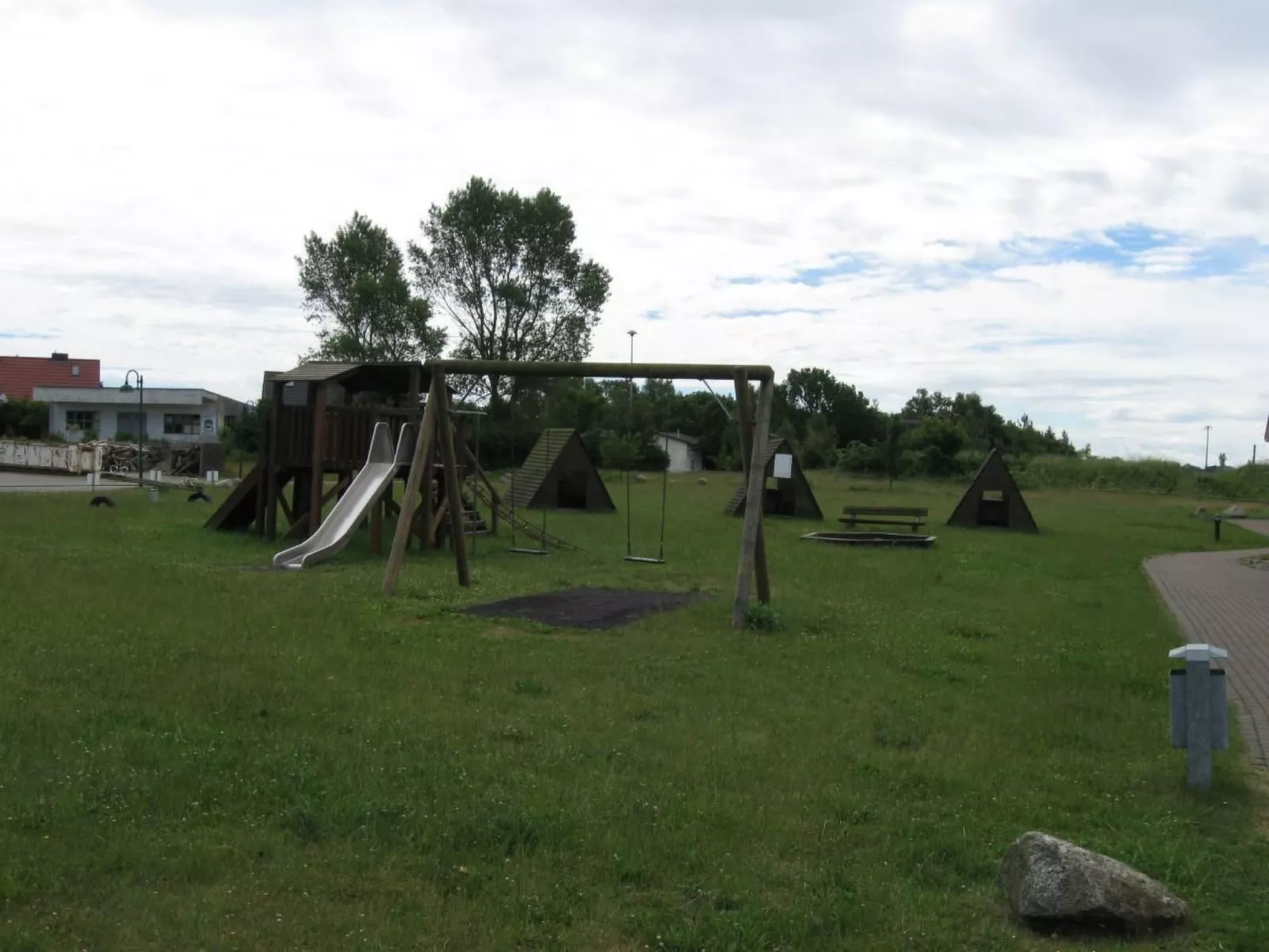 Ferienapartm.-ruegen-Draußen