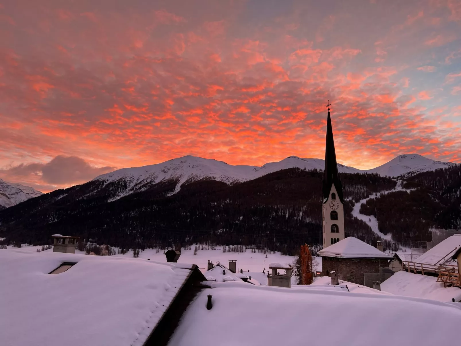 Chesa Davatz-Outside