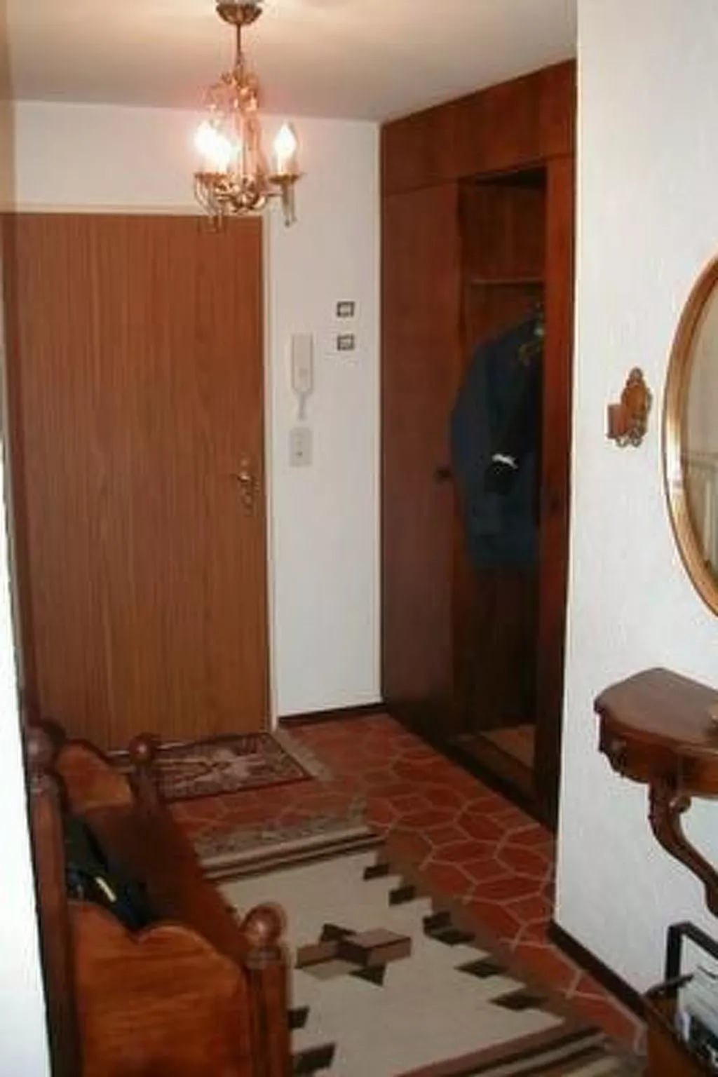 Chavallera Wohnheim Surlej 9-Drinnen