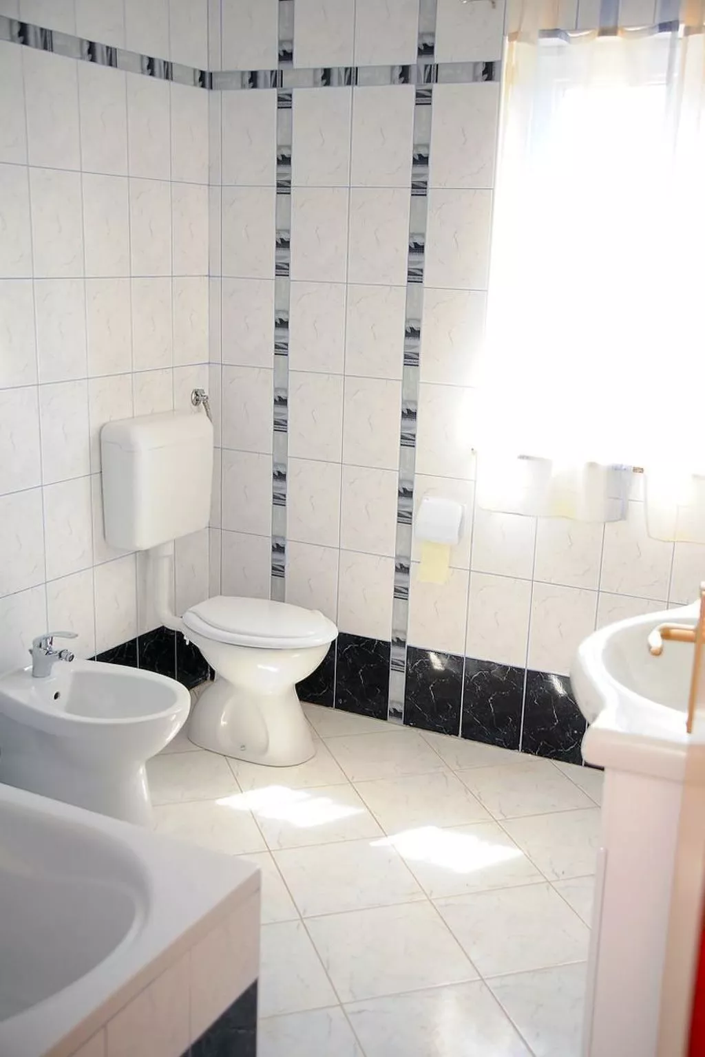 Ruhiges Ferienhaus mit Balkon und Garten-Inside