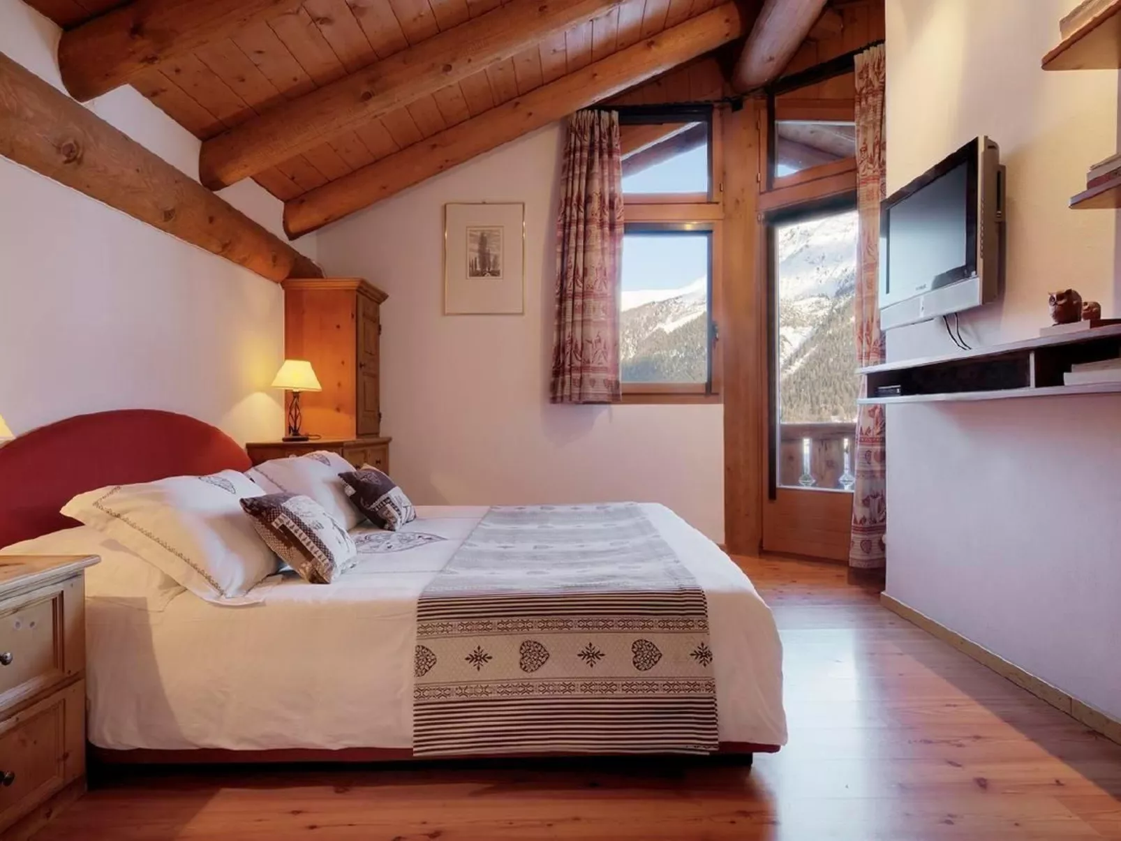 Chesarina Chalet-Drinnen