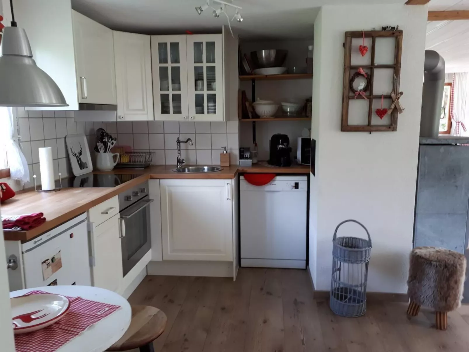 Chalet Chic+Hot Pot-Dedans