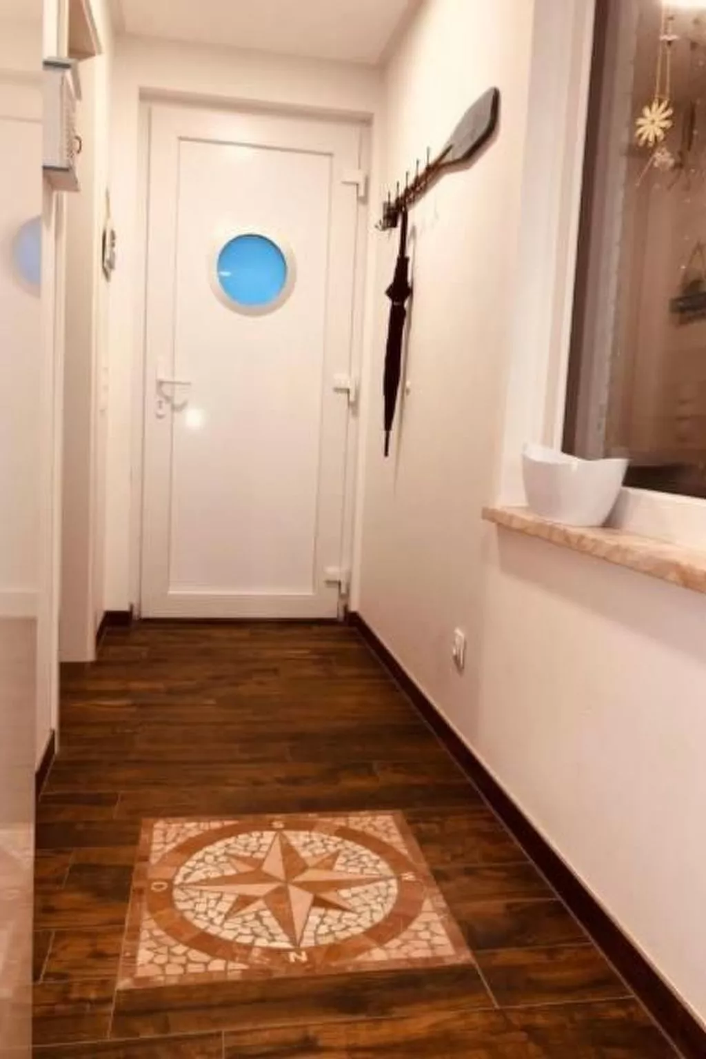 Schwimmendes Haus Elandi-Drinnen