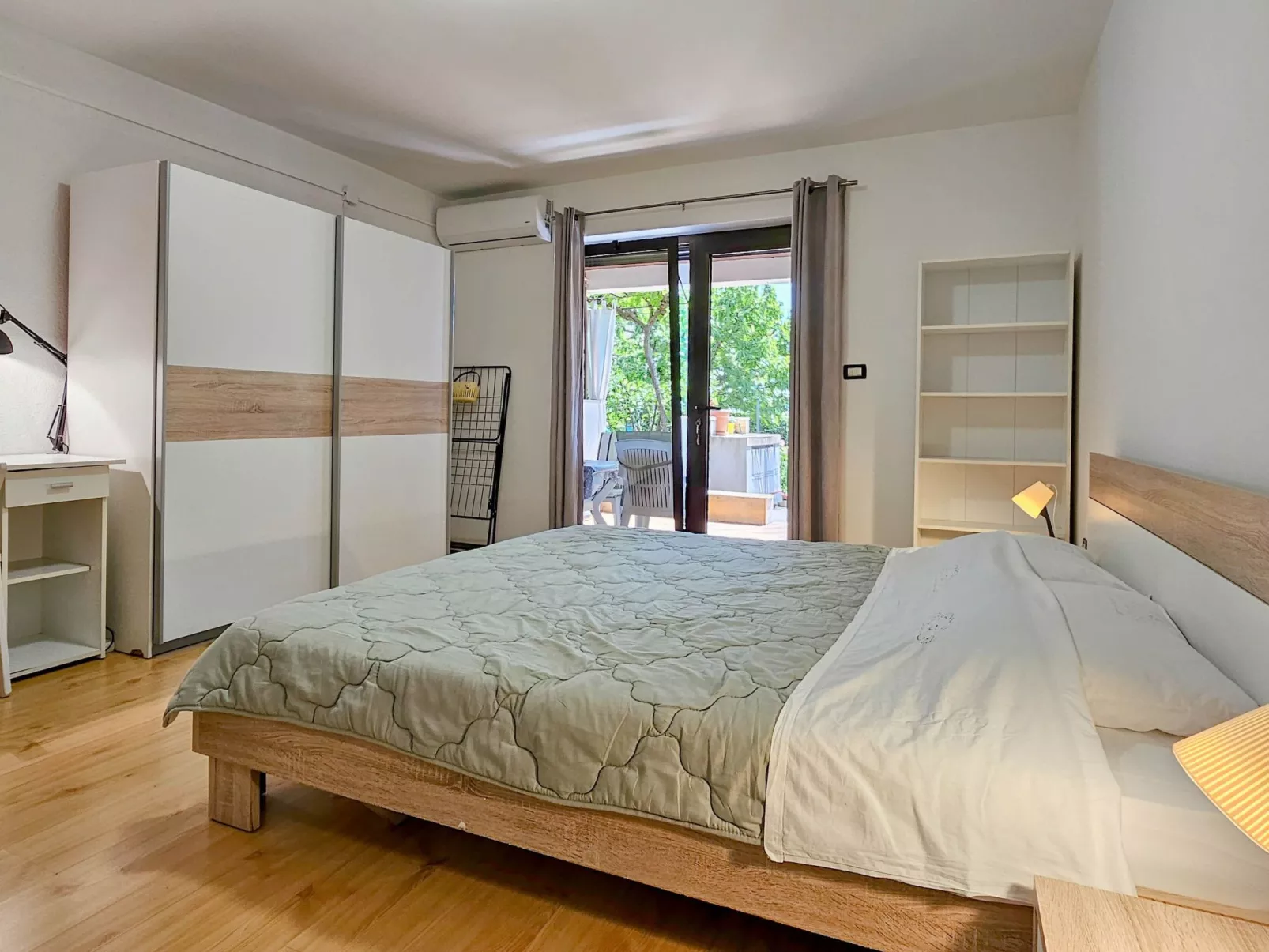 Für 3 Personen ca. 30 m&sup2; in Novigrad, Adriaküste Kroatien (Westküste von I-Inside
