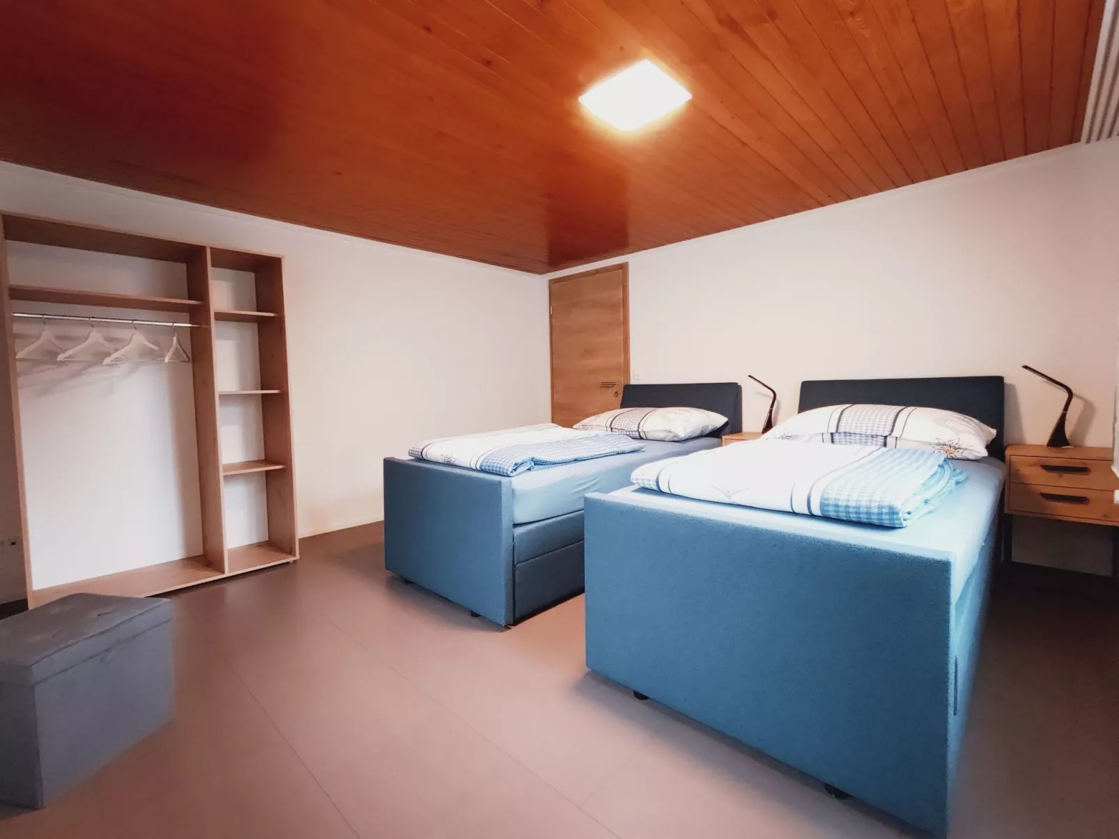 3.5 Zi-Ferienwohnung-Drinnen