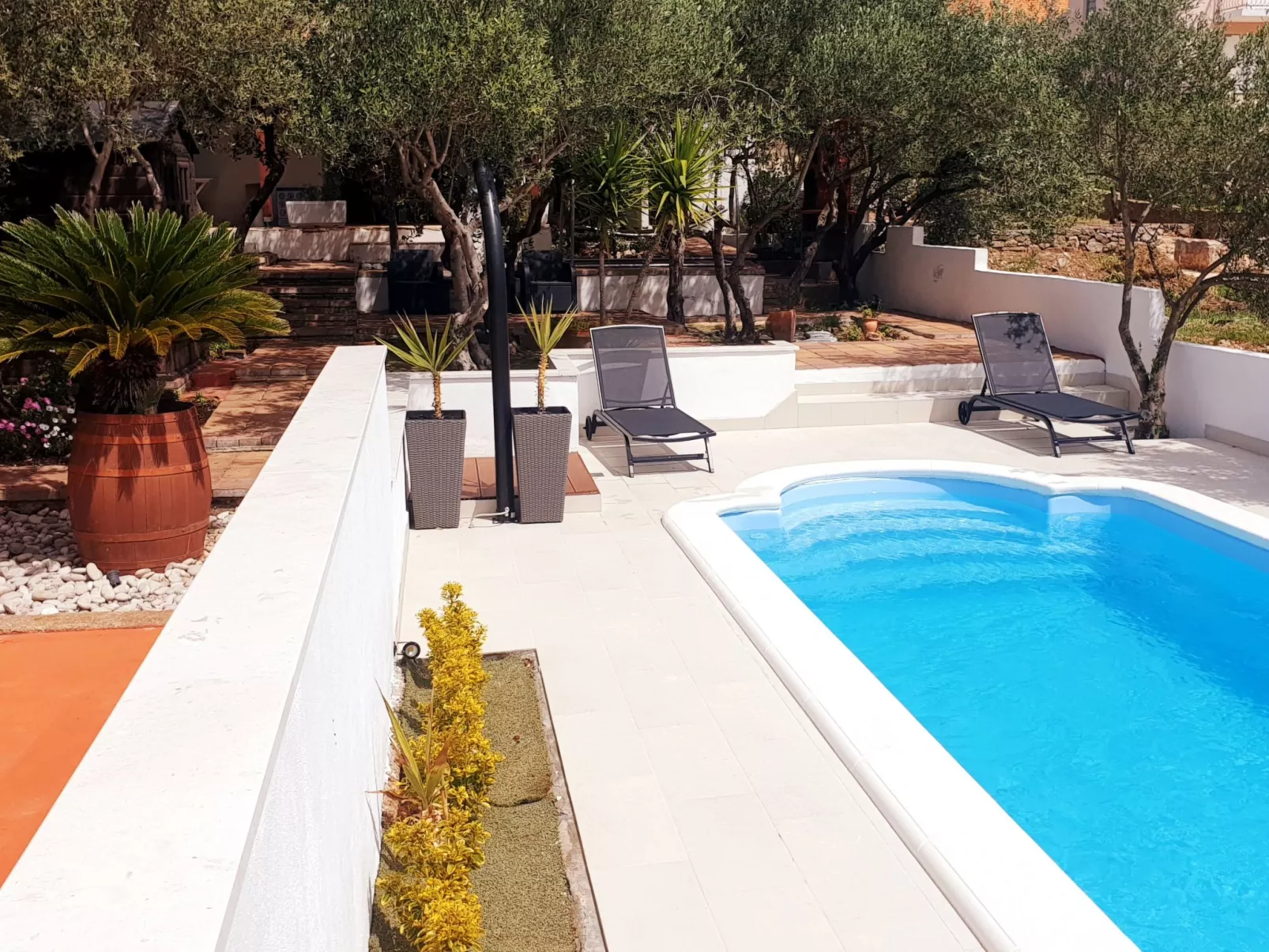 Geräumiges Ferienhaus mit Terrasse und Garten-Dehors