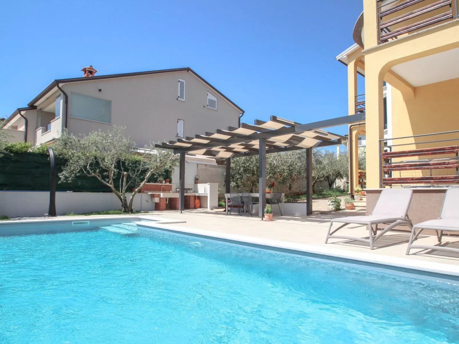 Villa "Chiara" mit privatem Pool-Image-tags.info