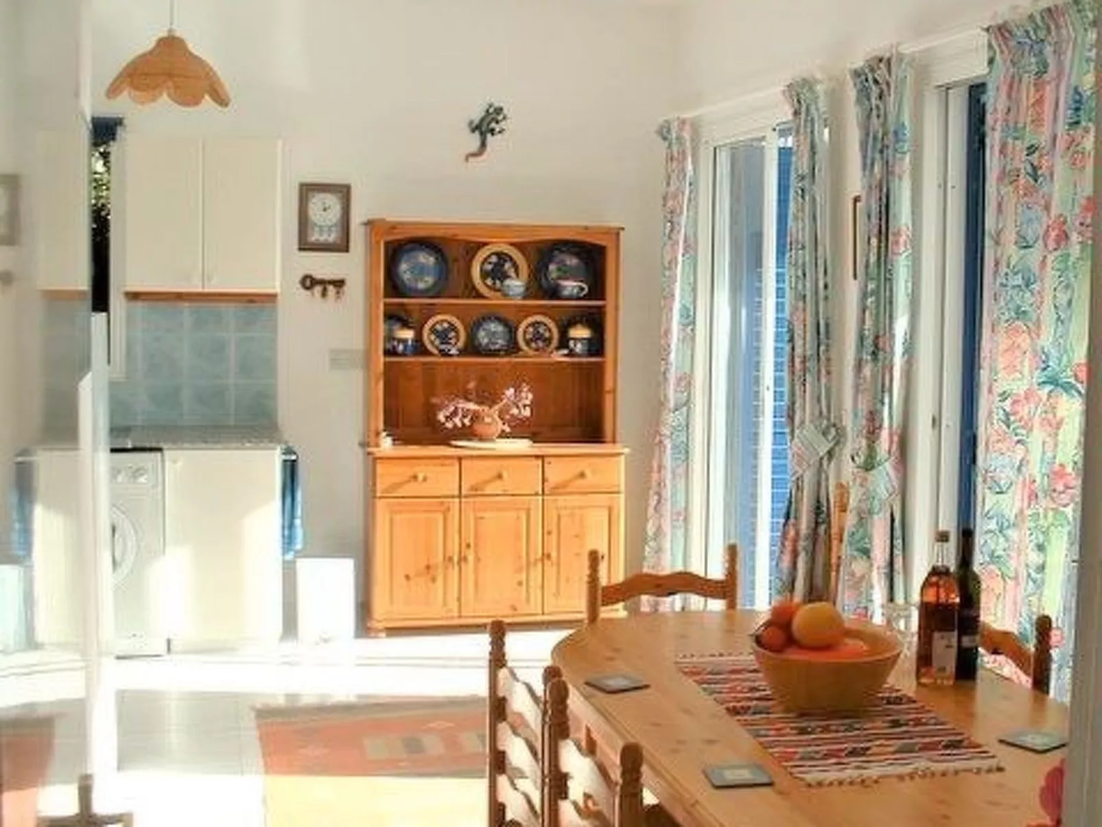 "Iptamena" mit Blick auf das Wasser-Image-tags.info