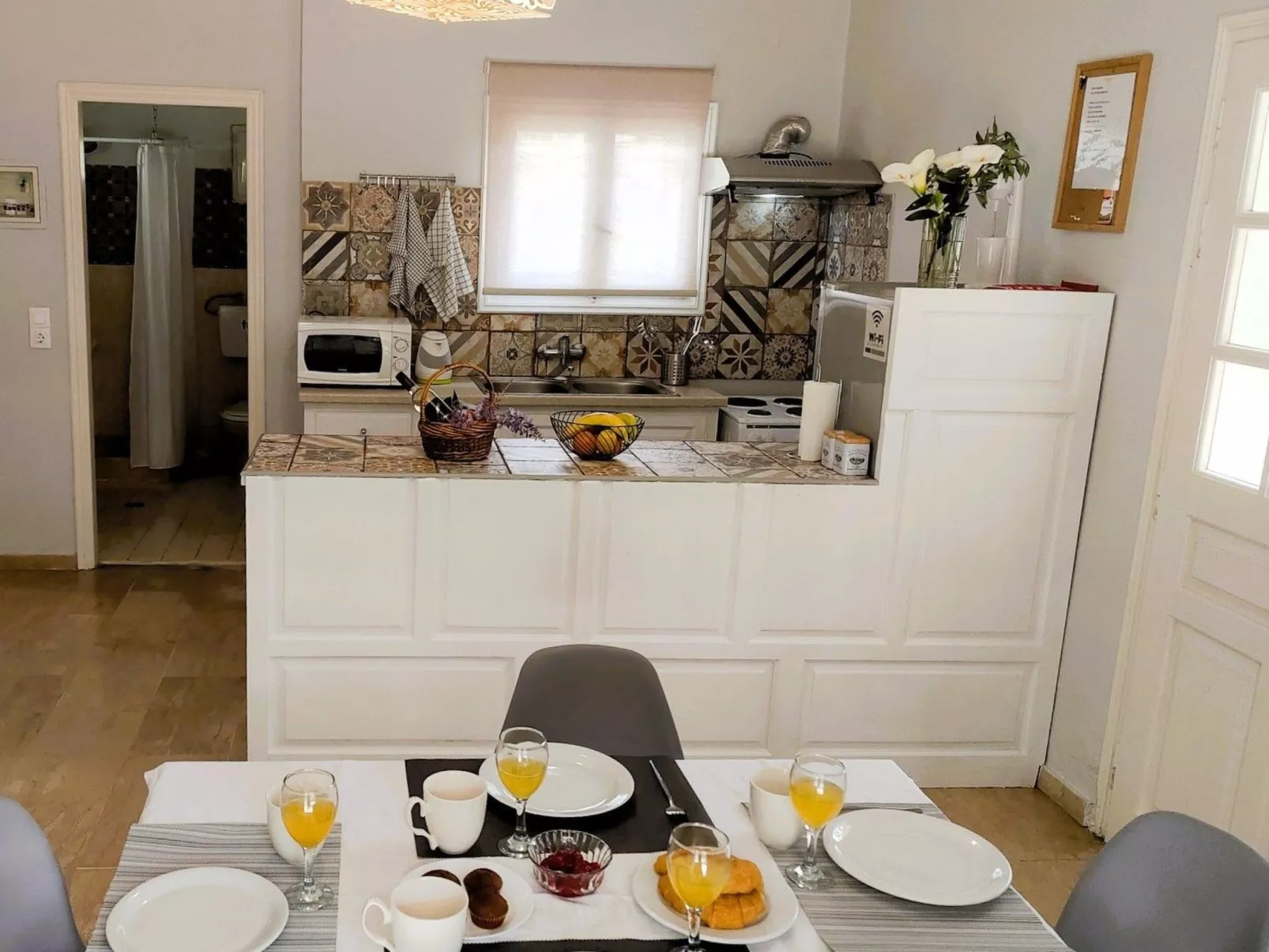 Geräumige Wohnung mit zwei Schlafzimmern in der Nähe des Sandstrandes-Inside