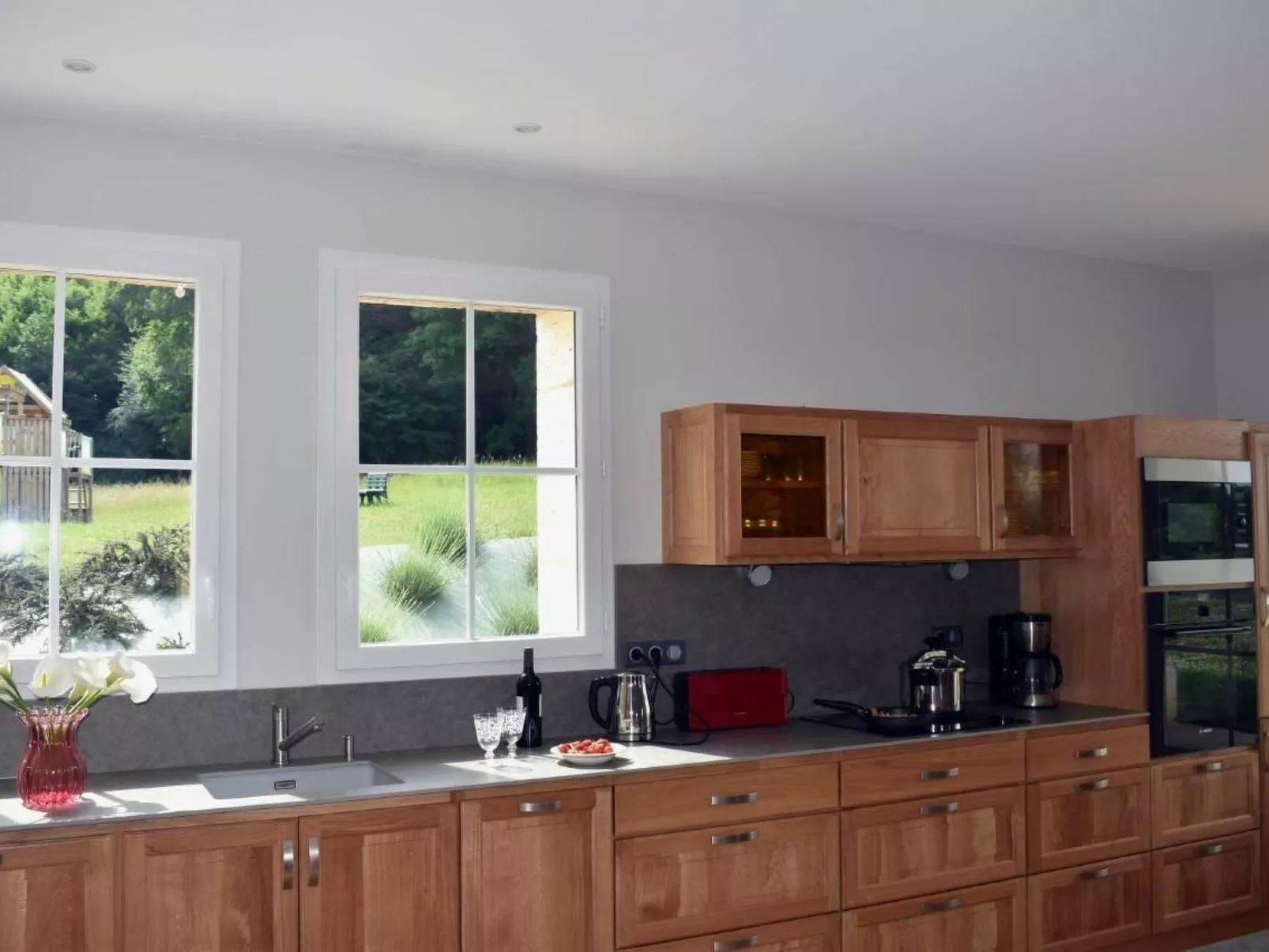 Swimmingpool, ruhig auf dem Land für zwei-Inside