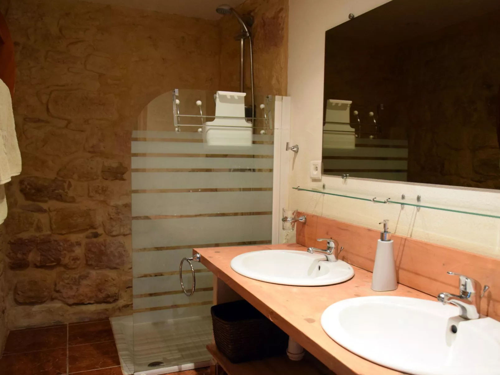 Geräumiges Haus - Das Glück in unserem pre-Drinnen