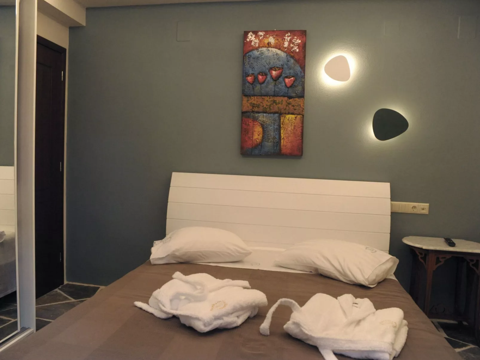 Anwesen mit eigenem Jacuzzi-Drinnen