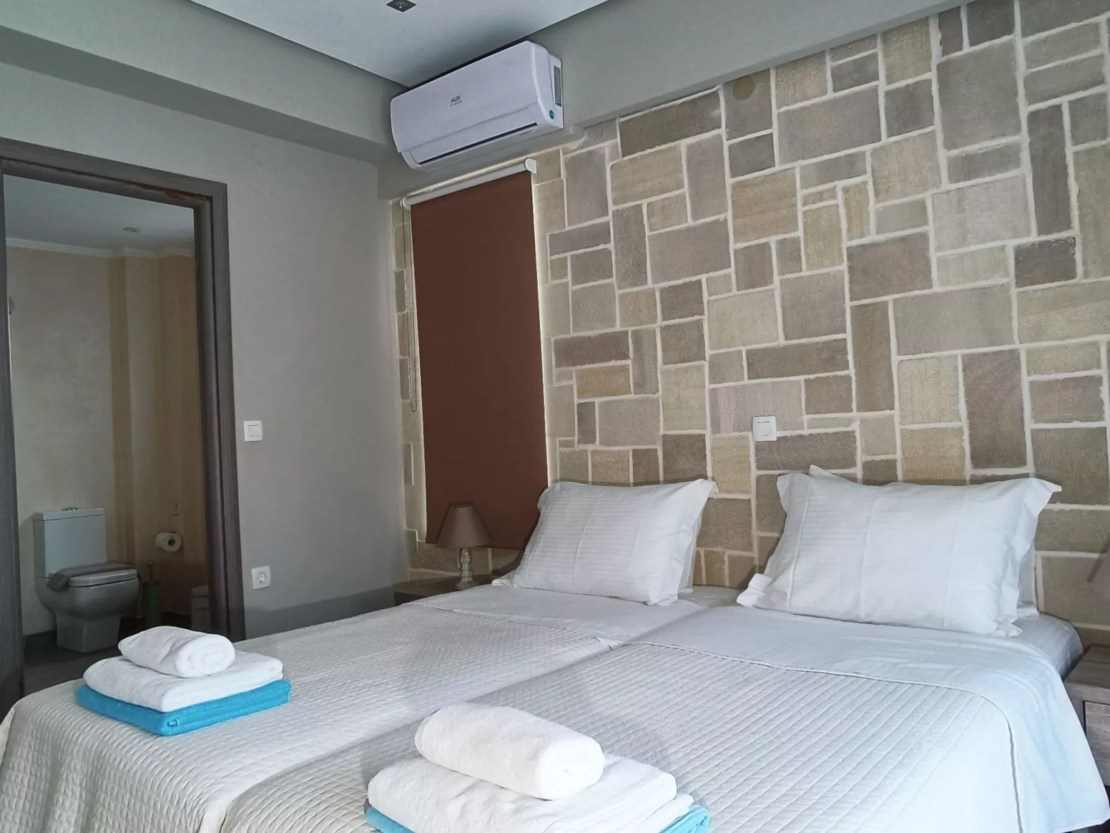 In Mithimna mit Privatem Pool-Drinnen