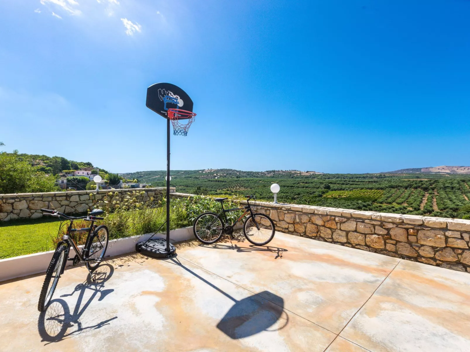 Villa "Kampos" mit eigenem Pool-Draußen