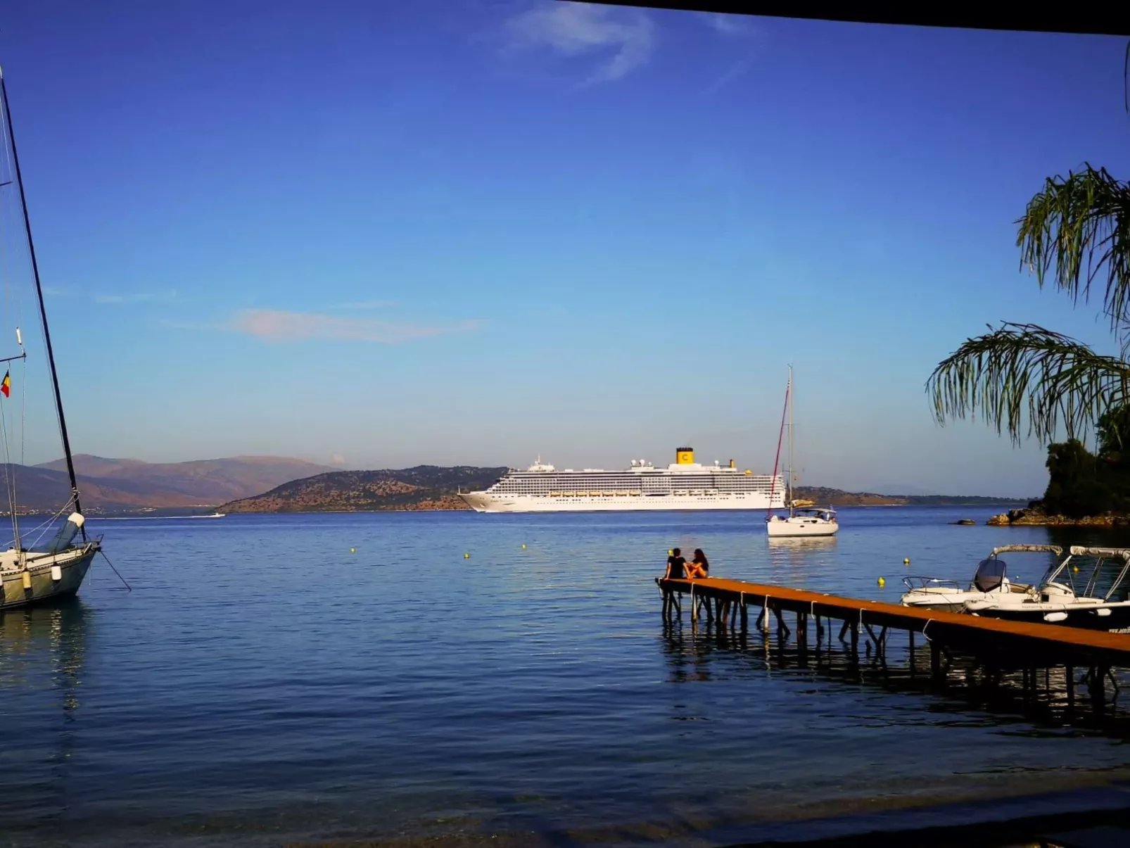 Villa Amfiliki in der Nähe der Agni-Bucht mit privatem Pool-Outside