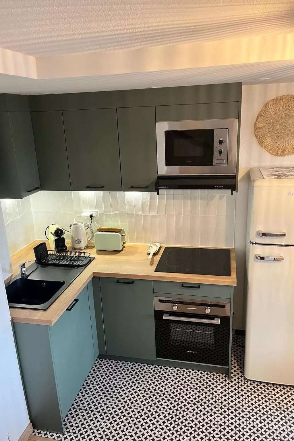 Seaside Tropical Duplex mit Pool-Inside