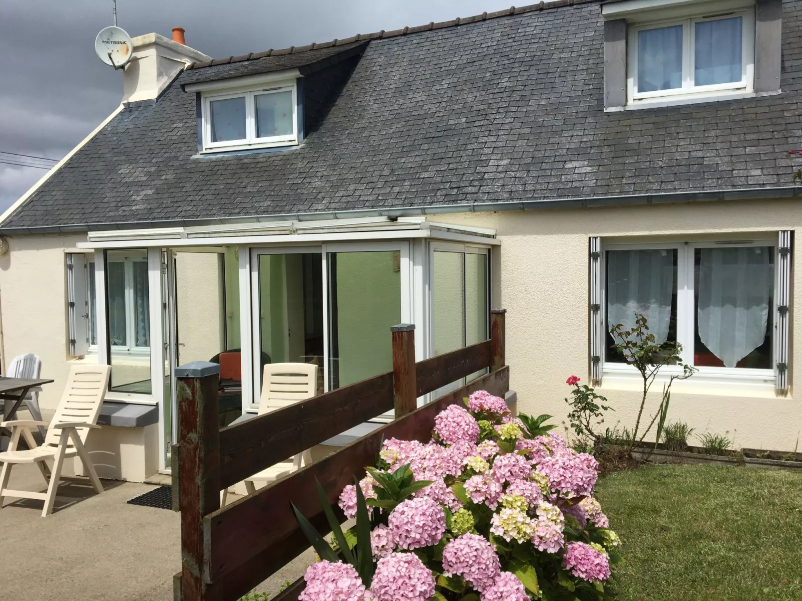 Maison du Rheun Trégondern in Saint-Pol-de-Léon-Draußen