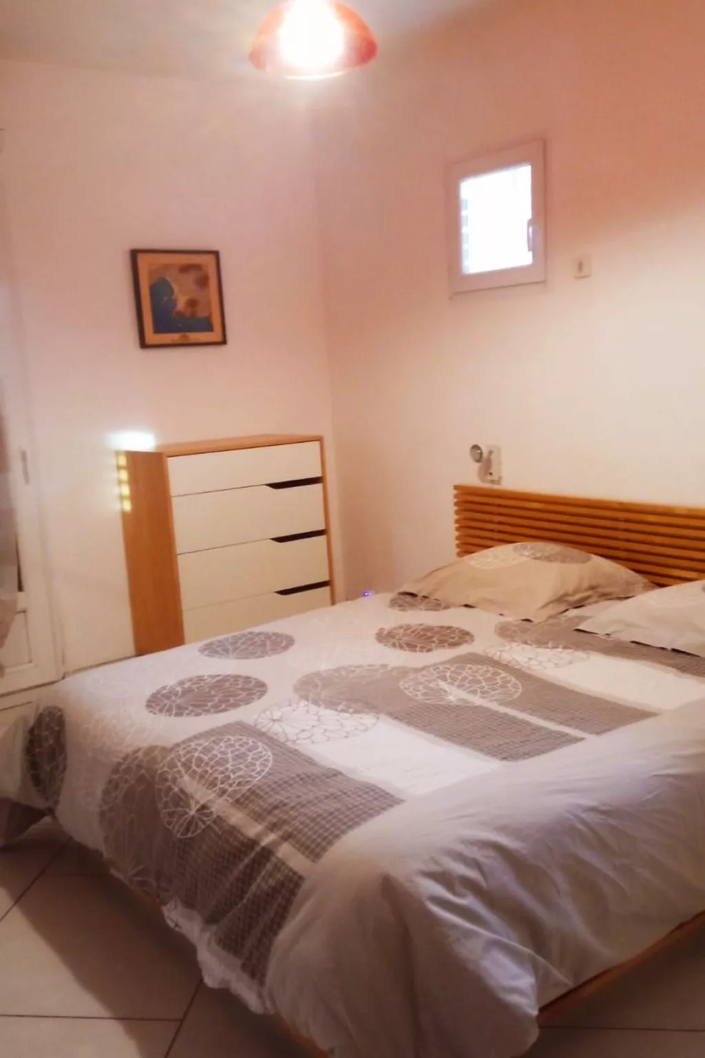 La petite maison sous les pinins-innenpool-Drinnen