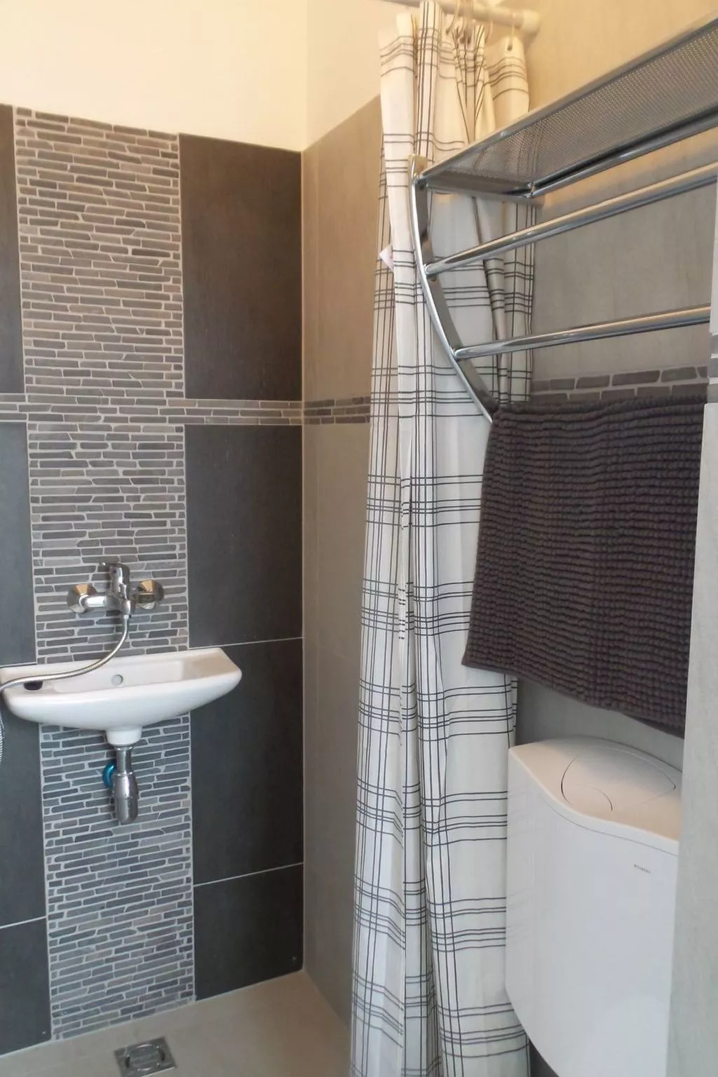 Doppelhaushälfte für sechs Personen mit Terrasse-Dedans