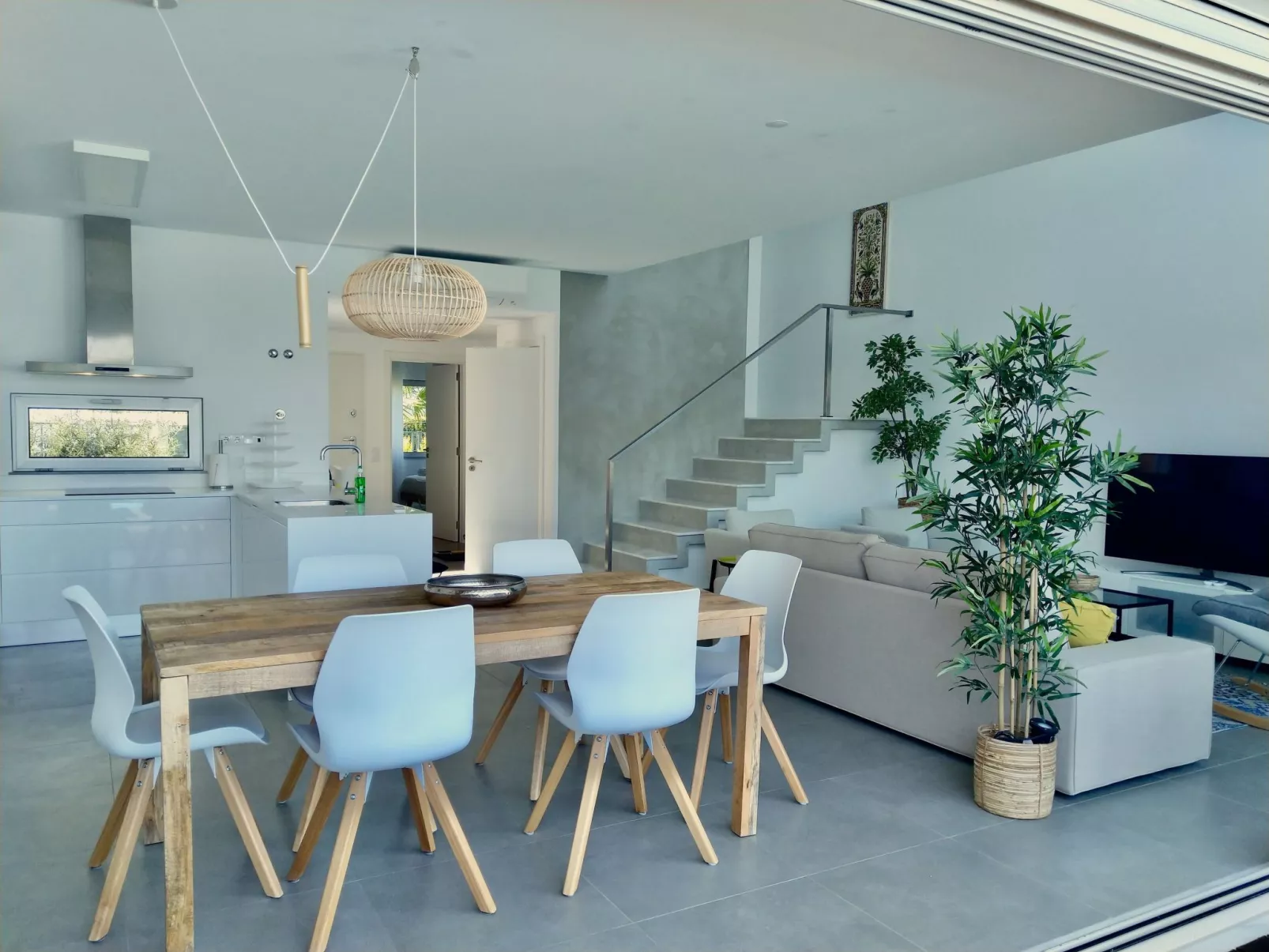 Villa Ray Design mit privatem beheizbarem Pool-Dedans