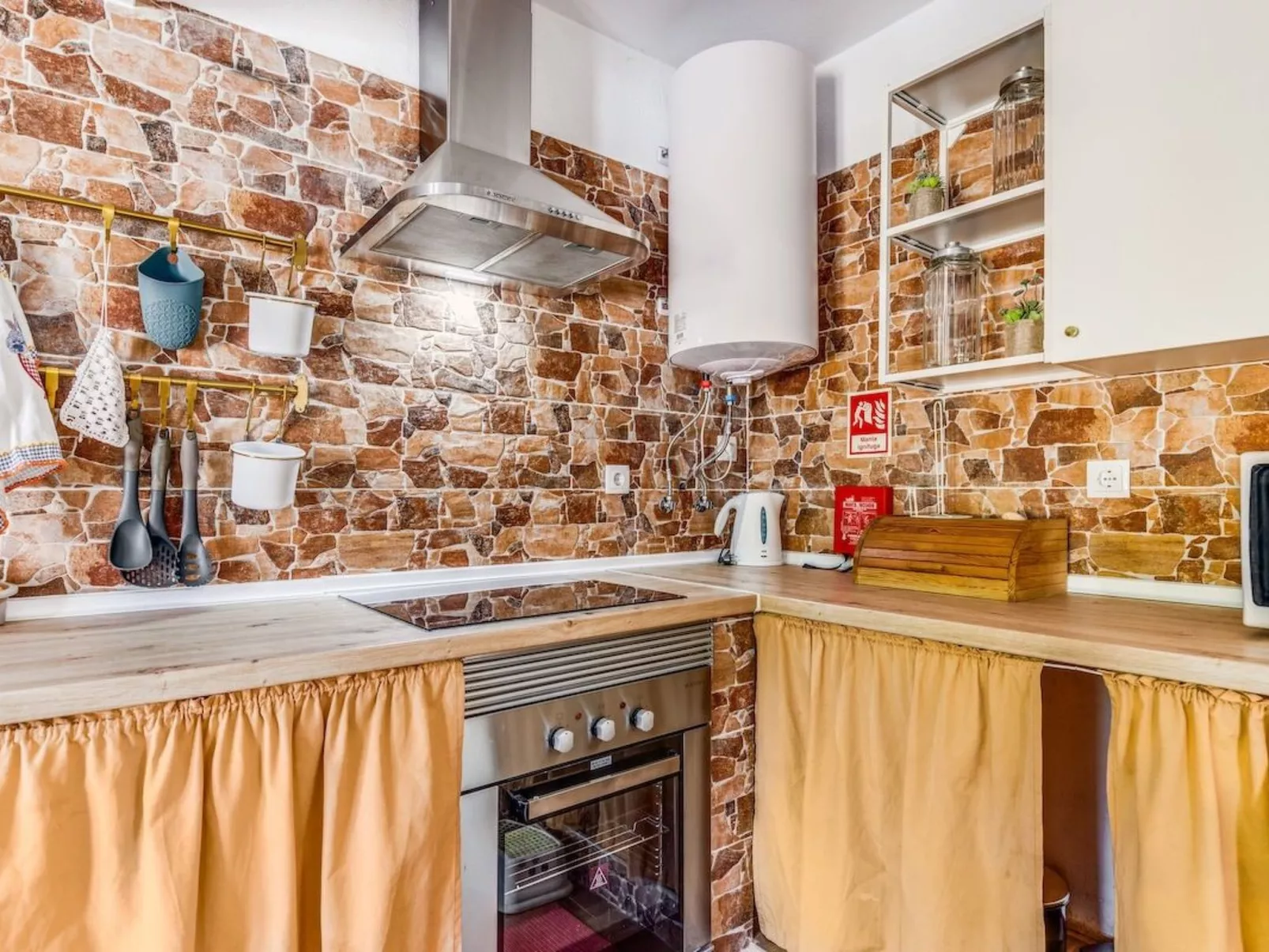 Die Welt des Mondes 2-Dedans