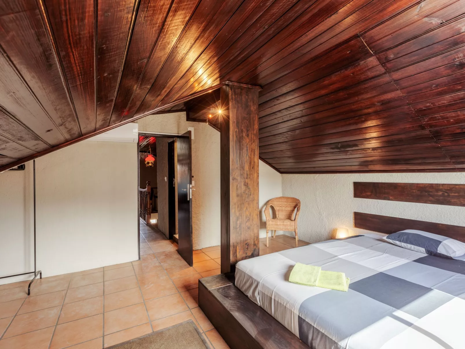 Aroeira Pool House-Dedans