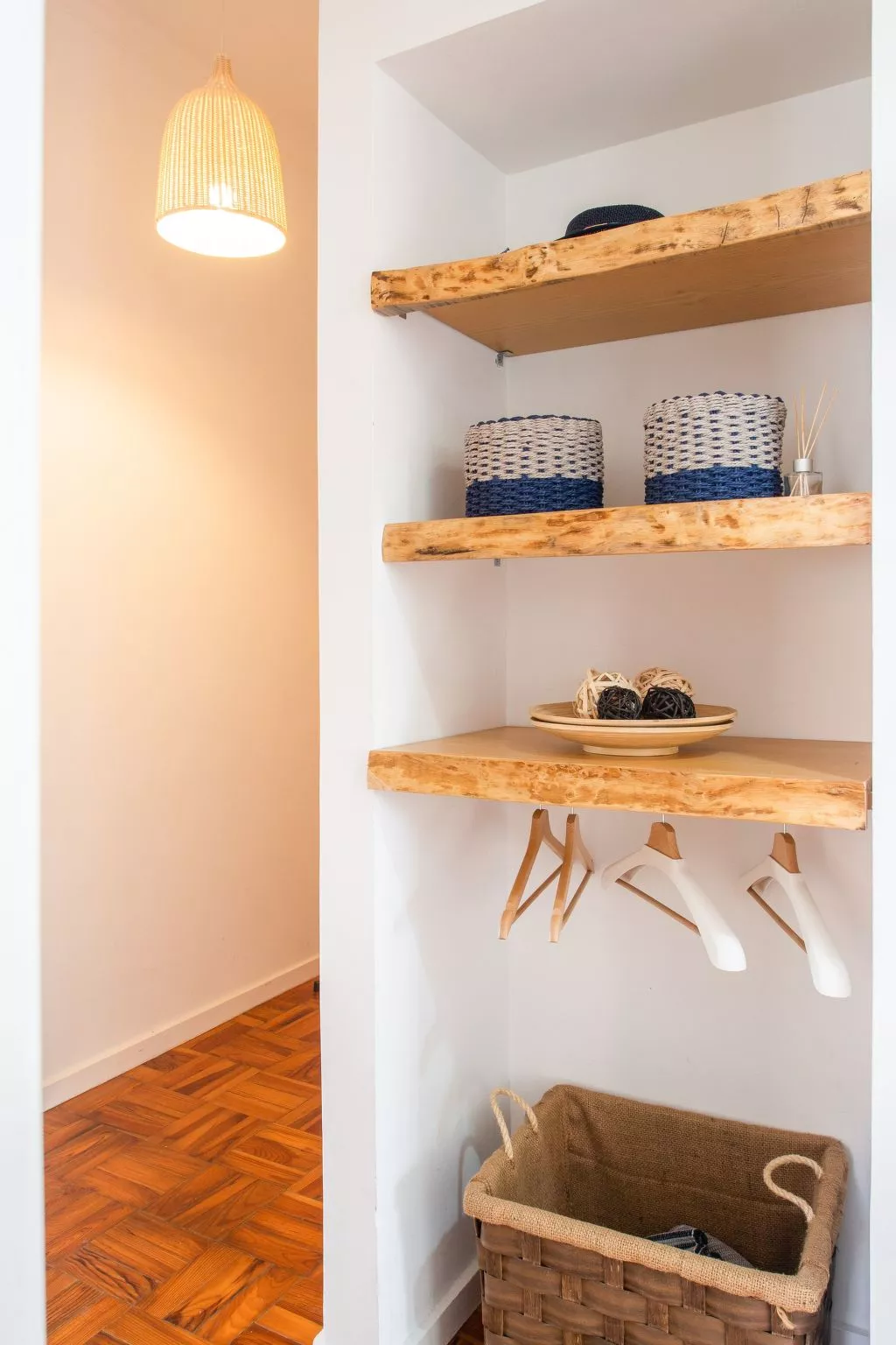 Neue, lichtdurchflutete Wohnung im Zentrum-Dedans