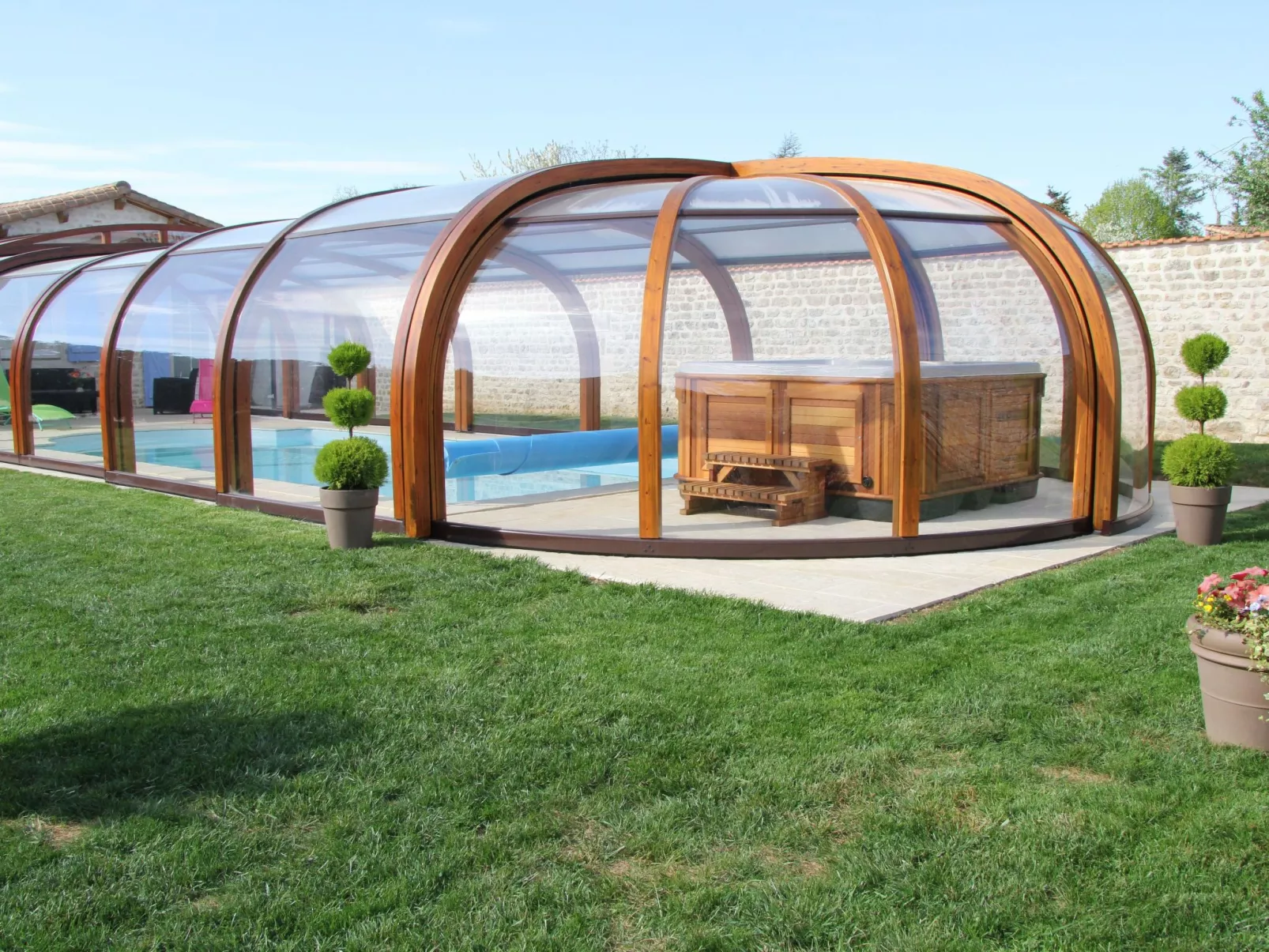 Villa "La Bergerie" mit Privatpool und Spa-Outside