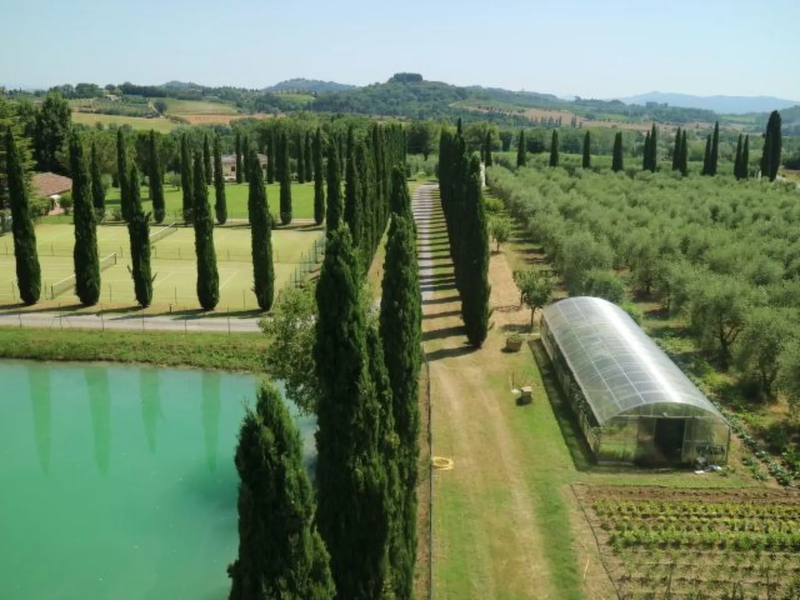 Wohnung in Sarteano mit Privatparkplatz-Draußen
