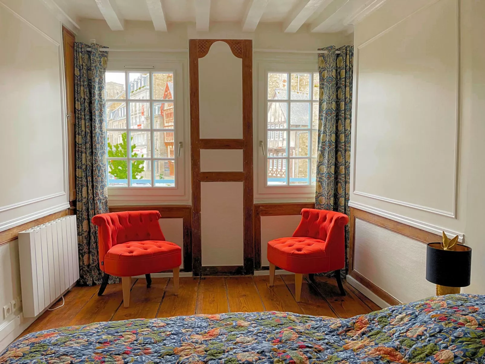 "Town House" im Herzen des historischen Zentrums-Dedans