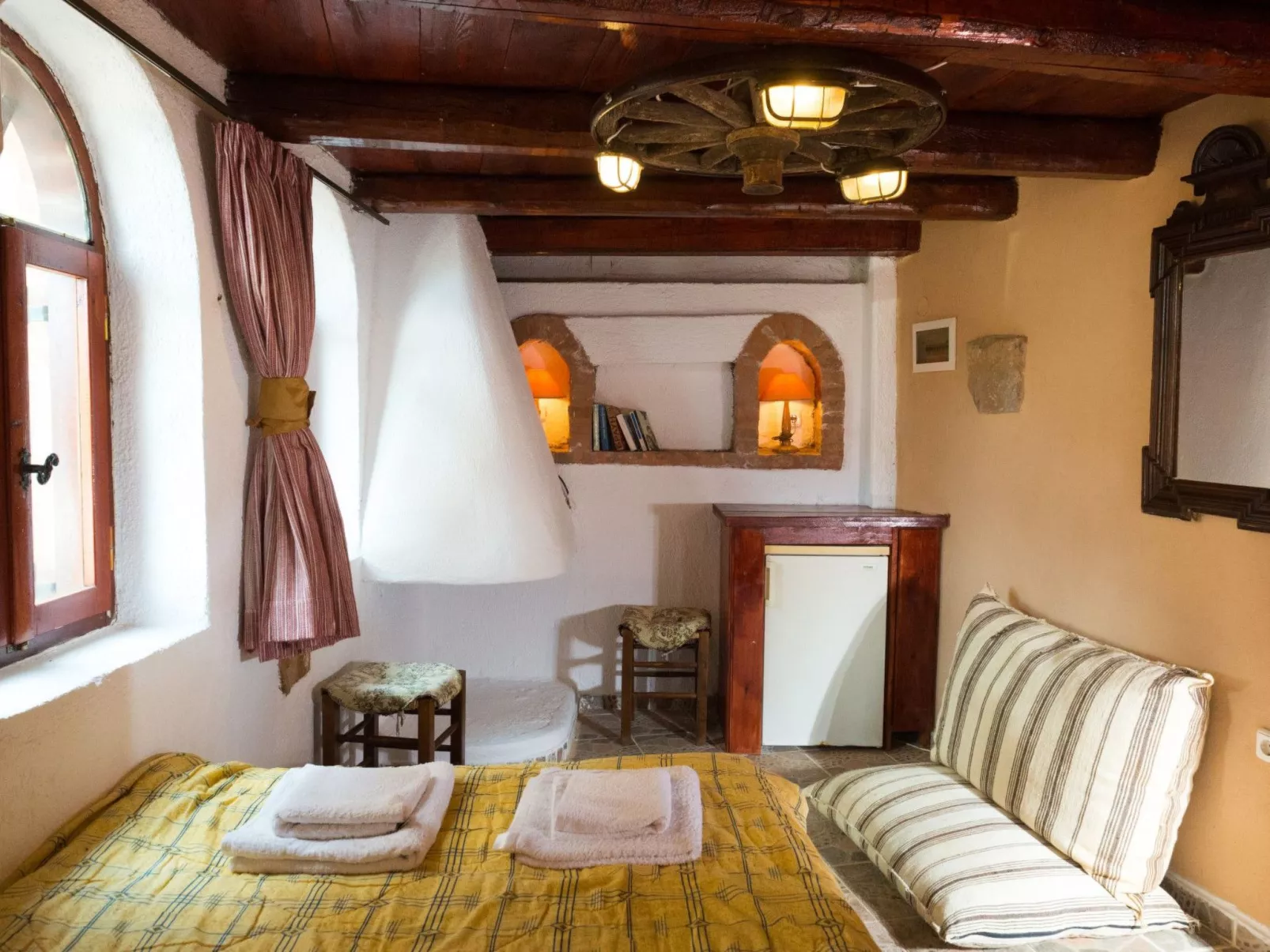 In Mavrikiano mit privatem Pool-Dedans