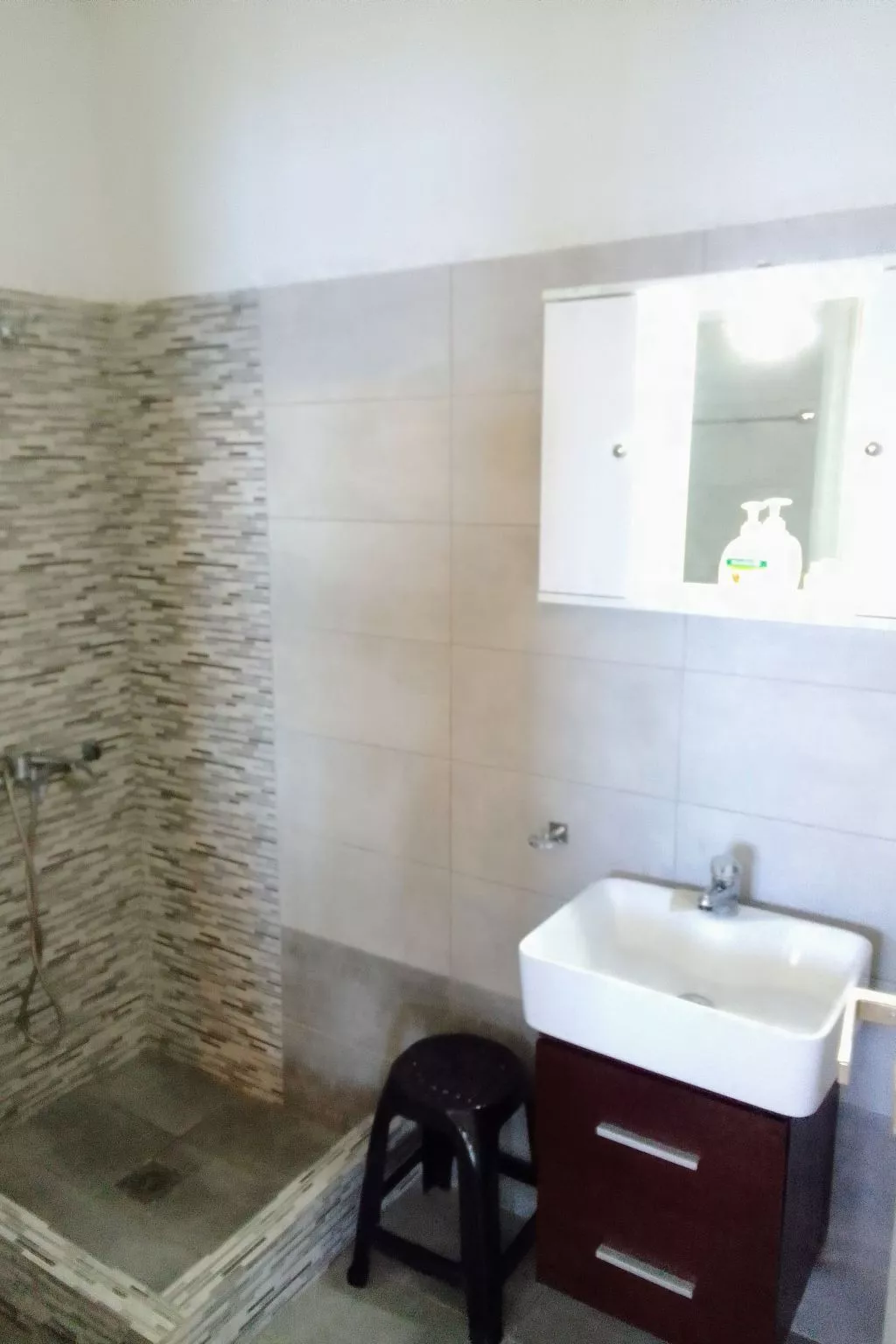 Charmantes Ferienhaus in Ia mit Privater Terrasse-Inside