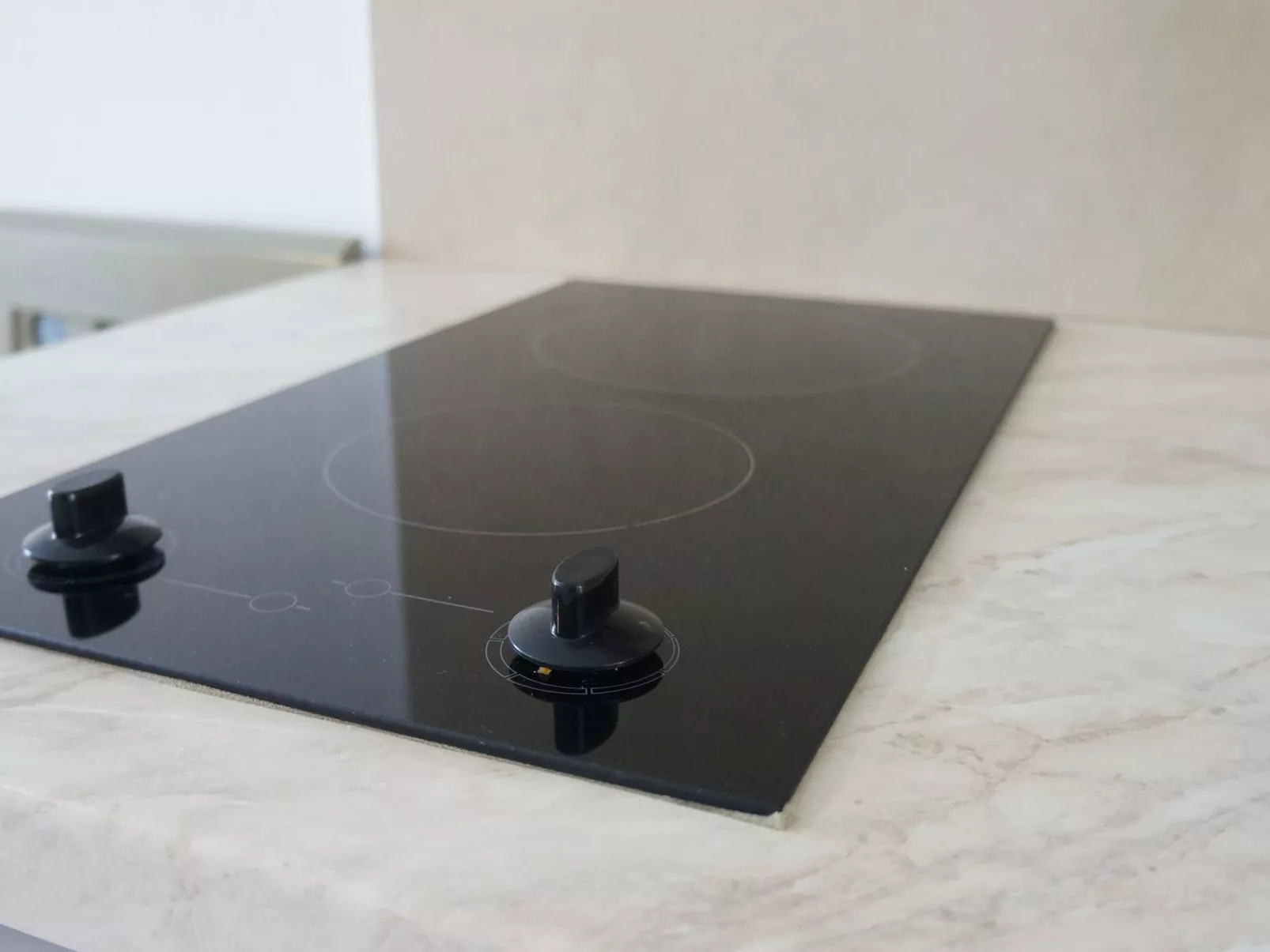 Finikas Garden Nikit-Inside