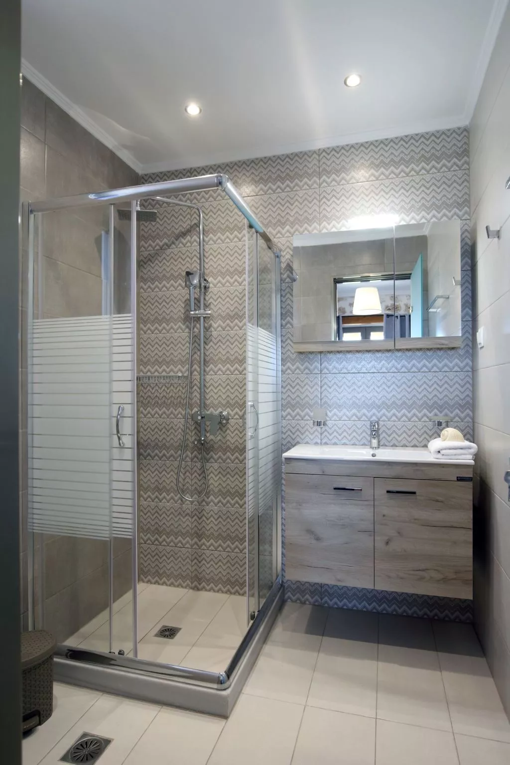 Villa Hrw mit privatem Pool-Inside