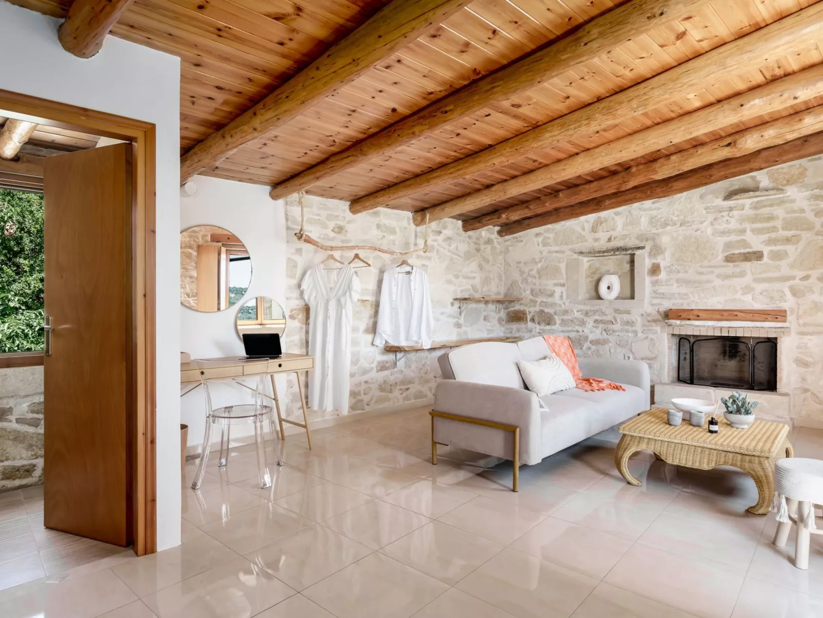 Neue Villa Myre 3, Privater Pool und 3 Wohnungen-Dedans