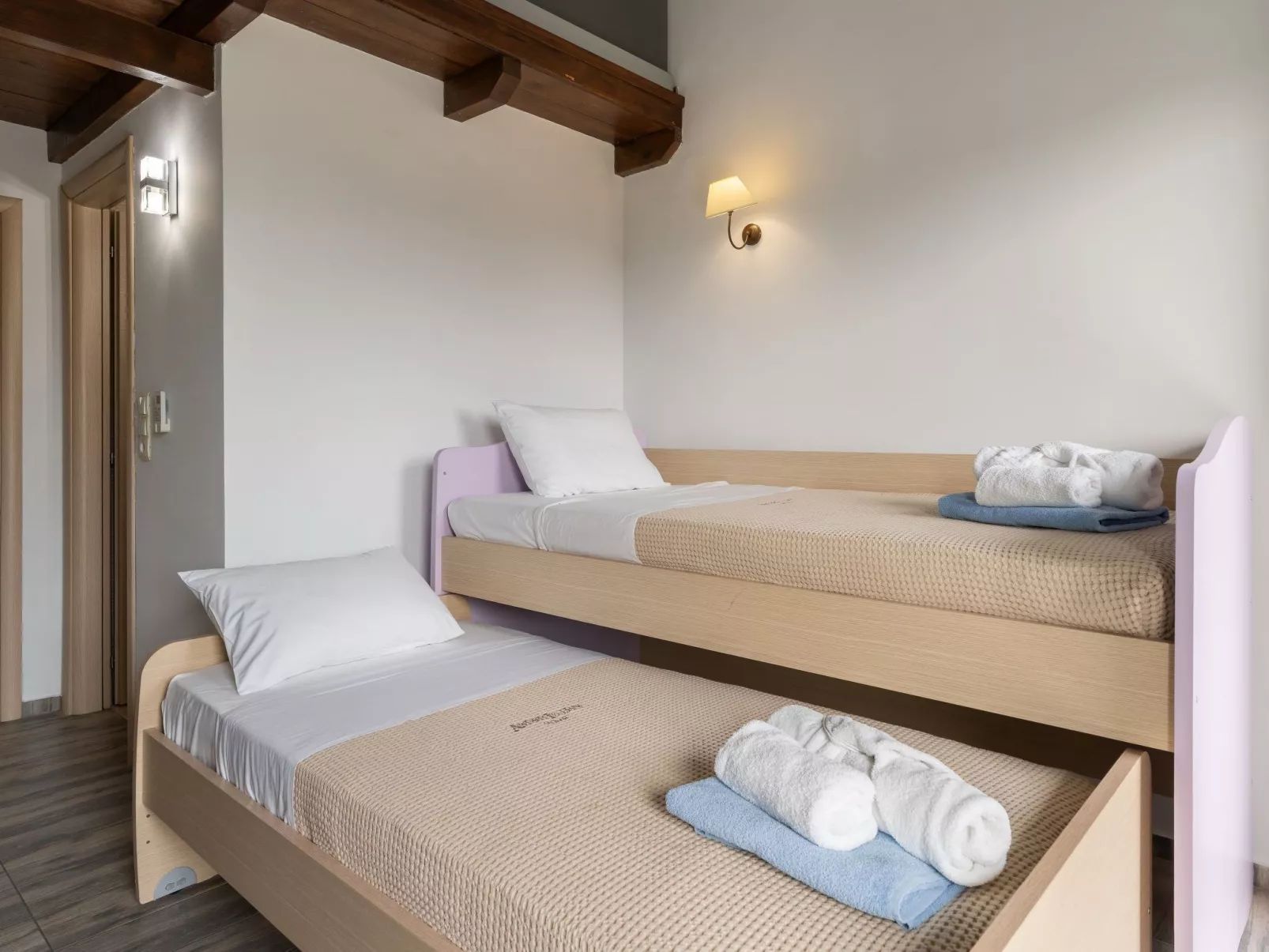 Kostenloses Frühstück, Pools, Kinderbereich, für 20 Gäste-Drinnen