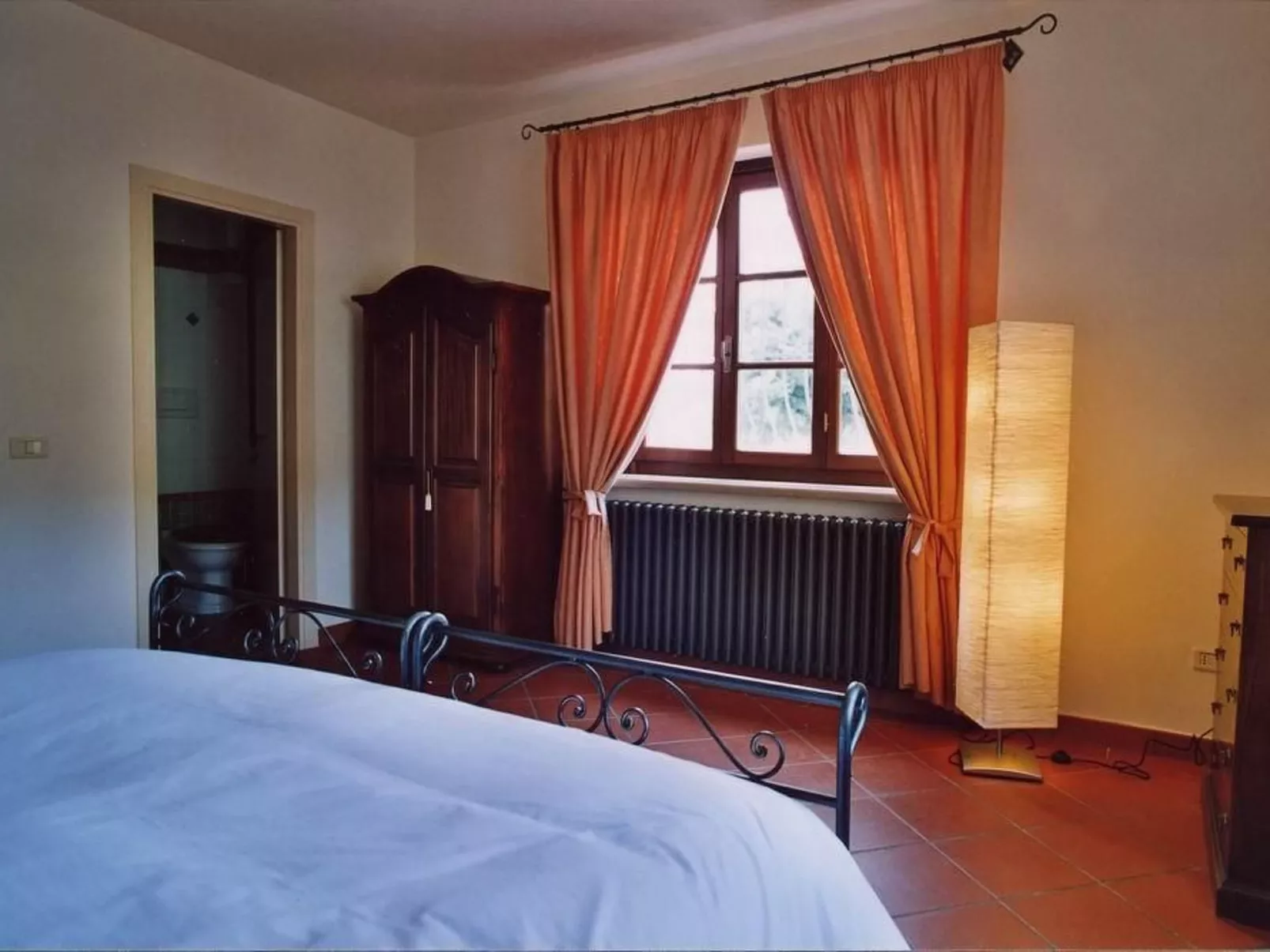 Flach "Madonnino corbezzolo T6-Inside