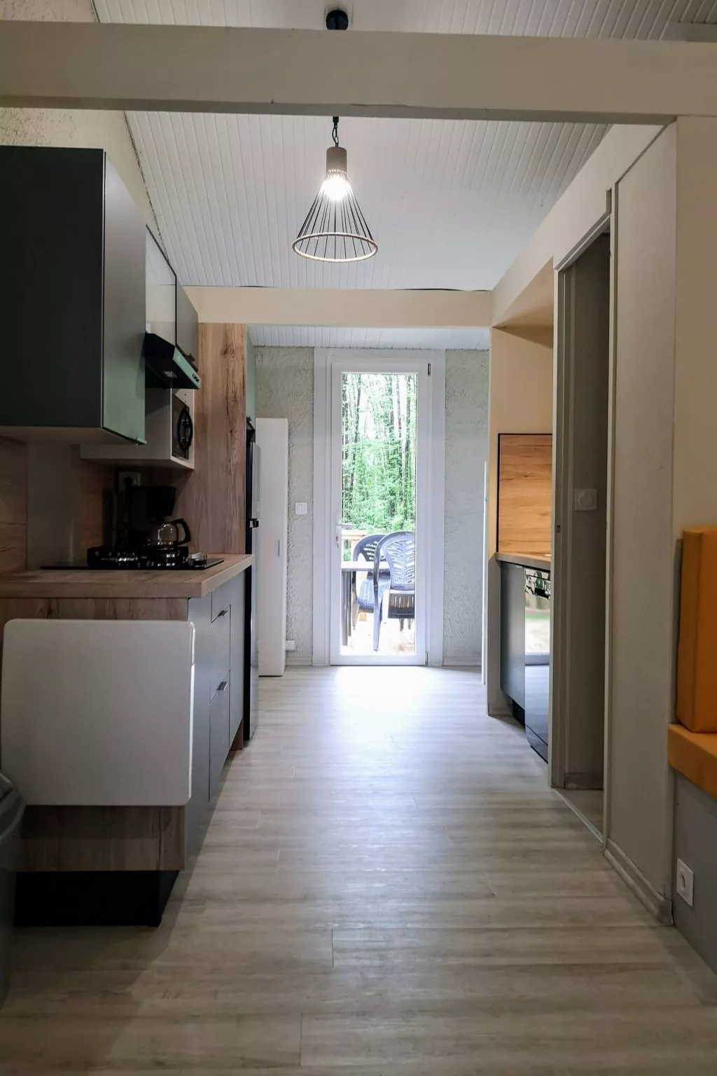 Hübsches Tiny Cottage mit Waldblick im Feriendorf-Drinnen