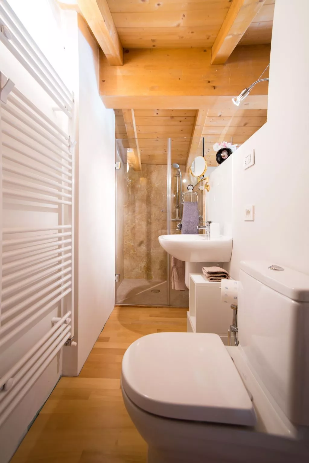 Anwesen mit Garten, Grill und Terrasse-Drinnen