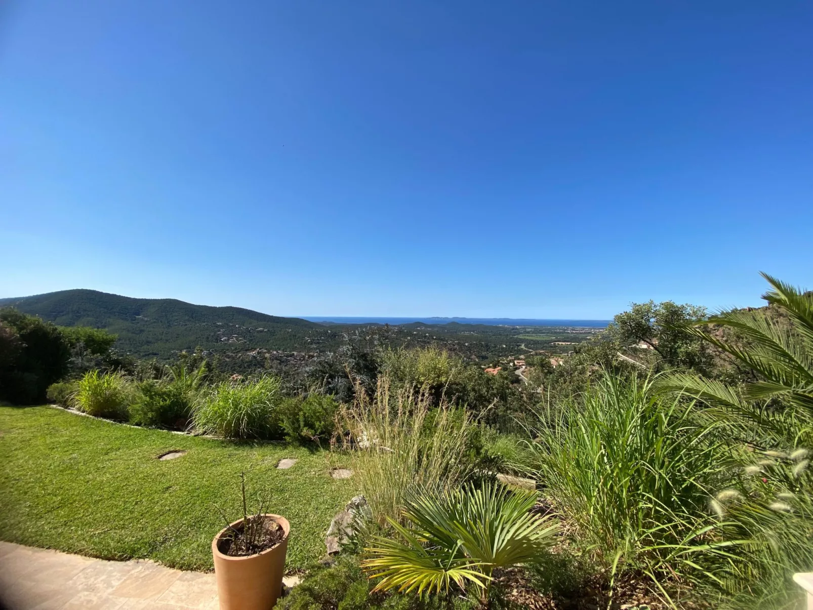 Ferienvilla mit Pool Infinity-Outside