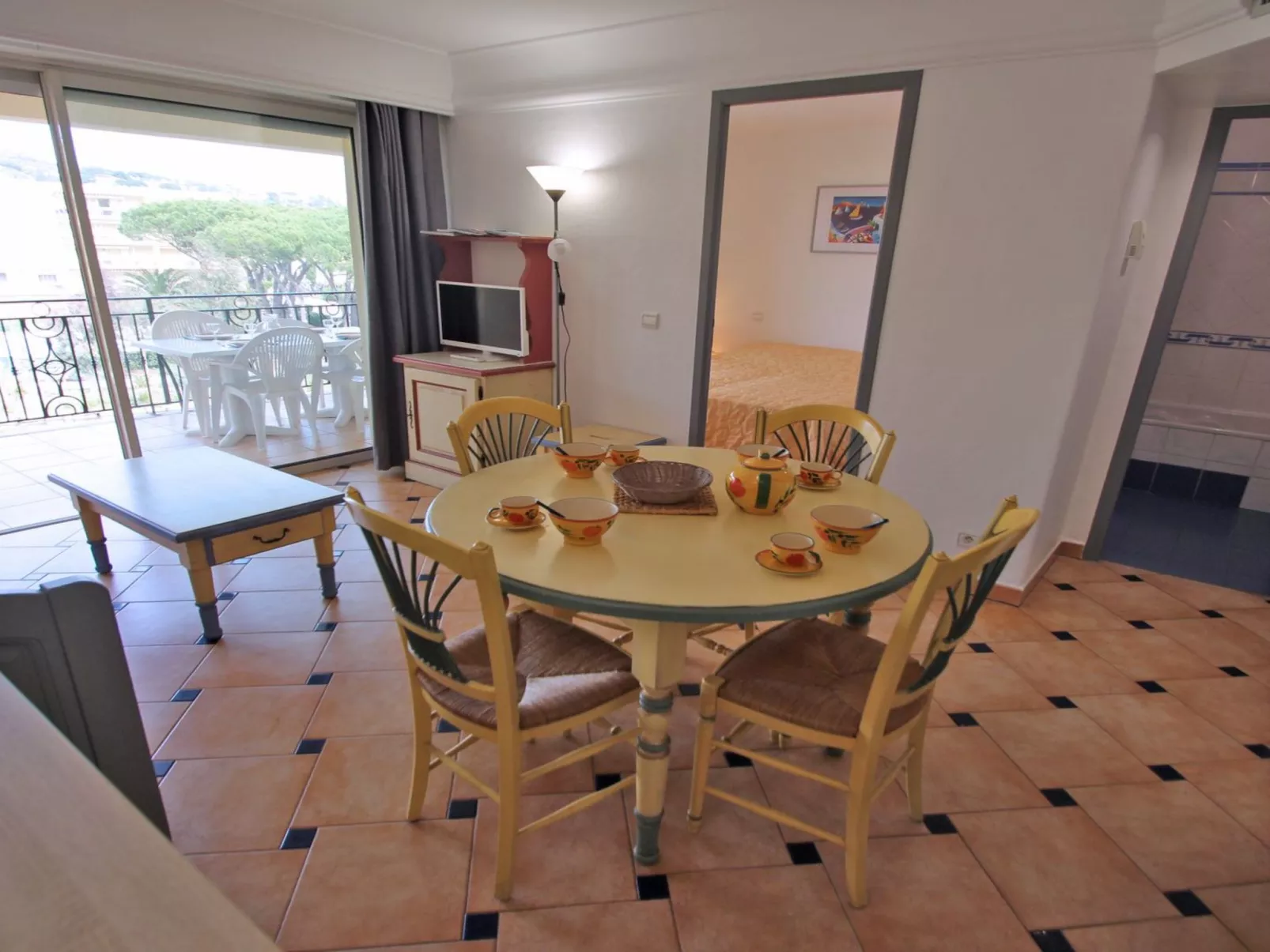 Appt T3 - 5 Pers - Climatisation - Piscine-Drinnen